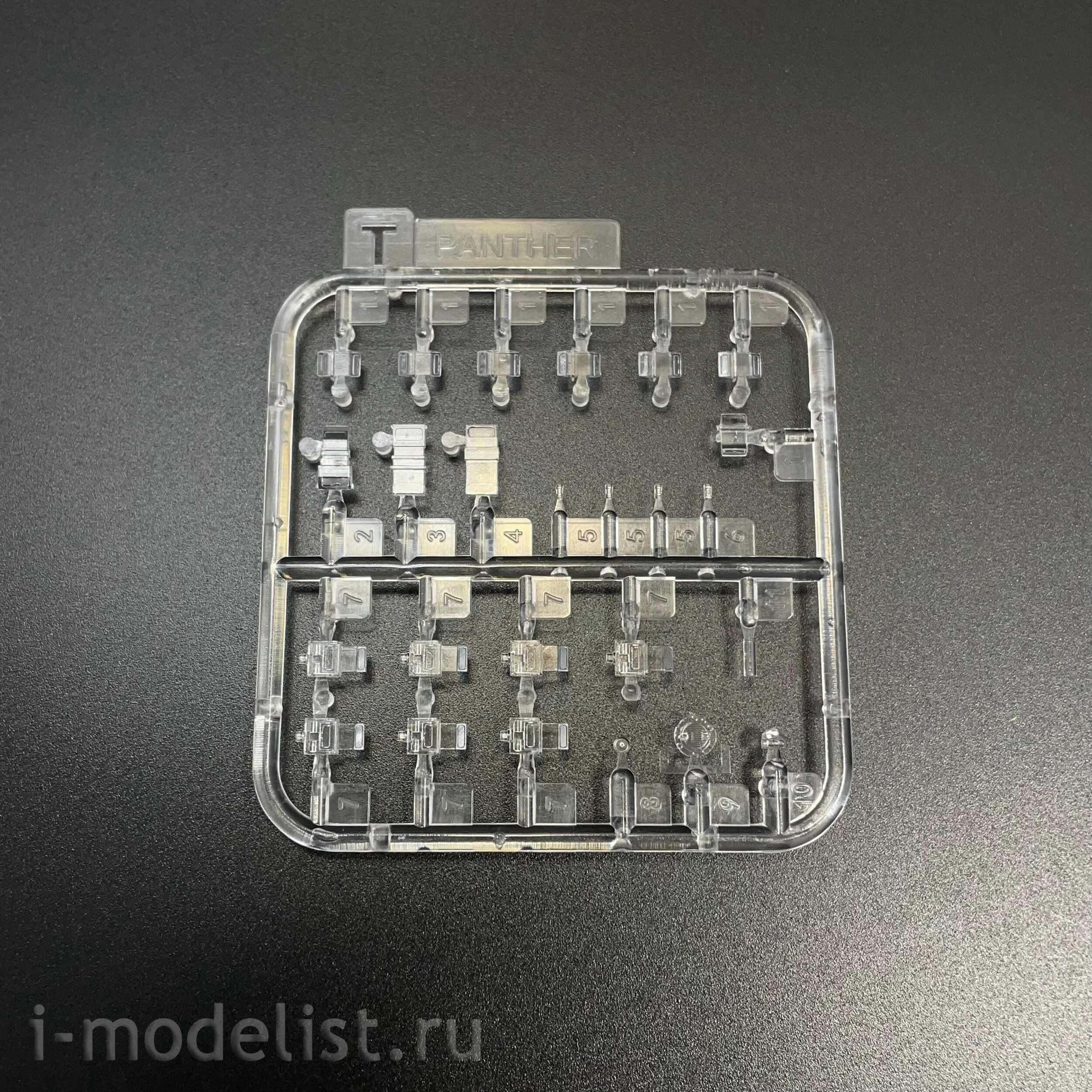 RM-5112 Rye Field Model 1/35 Танк Sd.Kfz.171 Panther G с прибором ночного видения