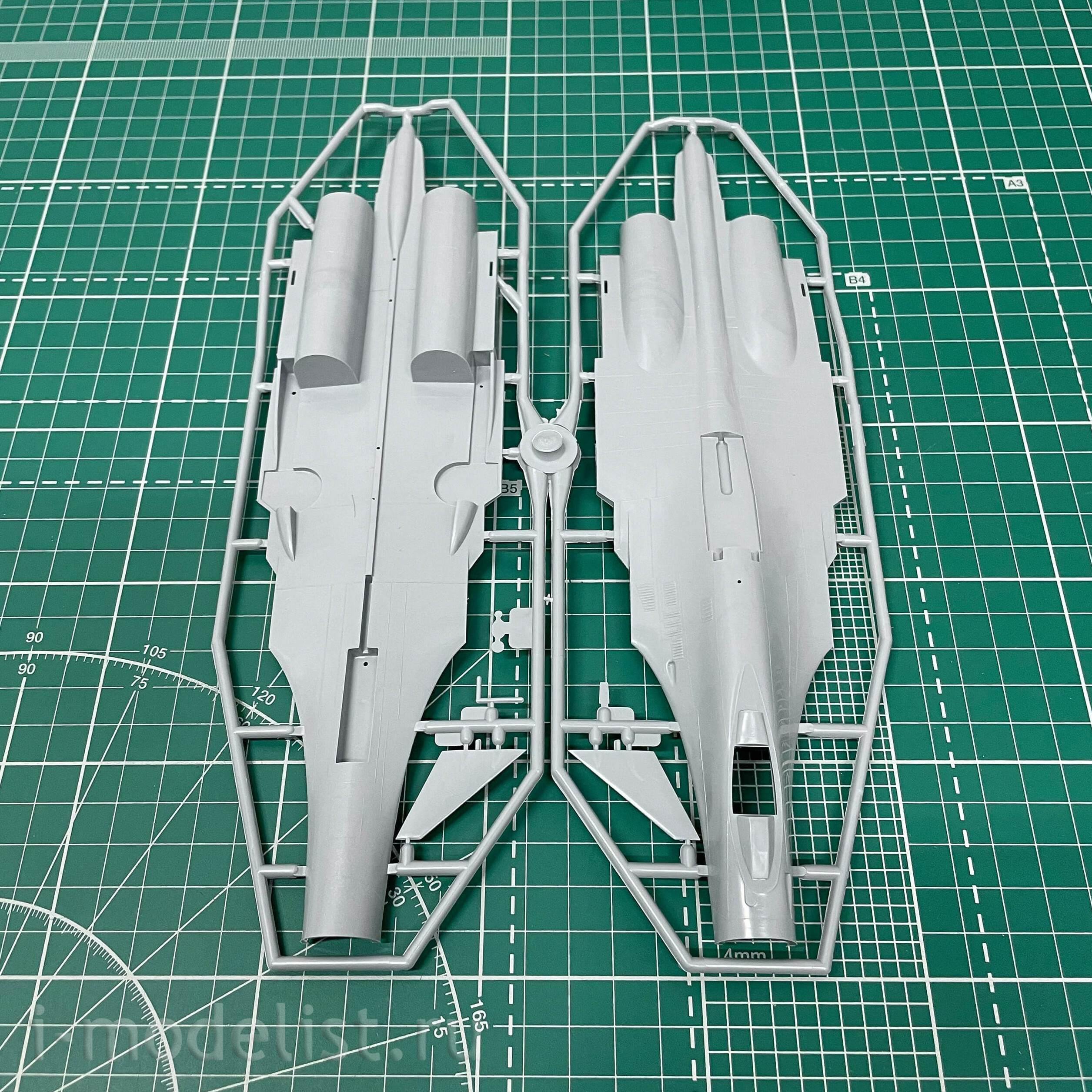 7240ПН Звезда 1/72 Подарочный набор: Истребитель завоевания превосходства в воздухе Су-35