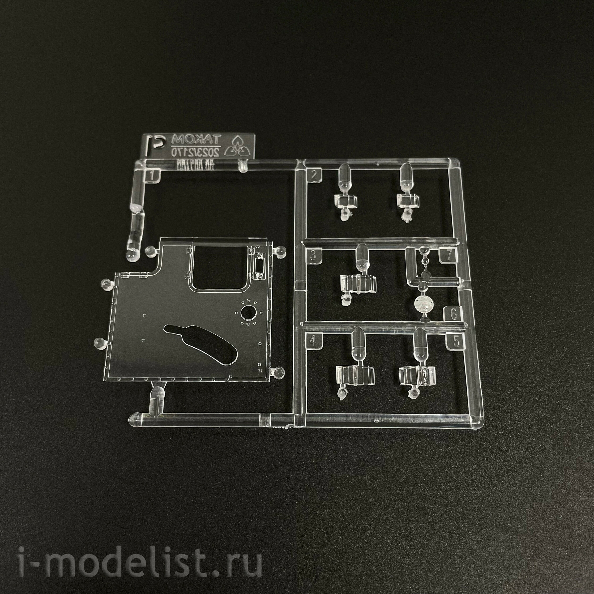 2170X Takom 1/35 Немецкая САУ Jagdpanzer 38(t) Hetzer (ранняя) Ограниченная серия (без интерьера)