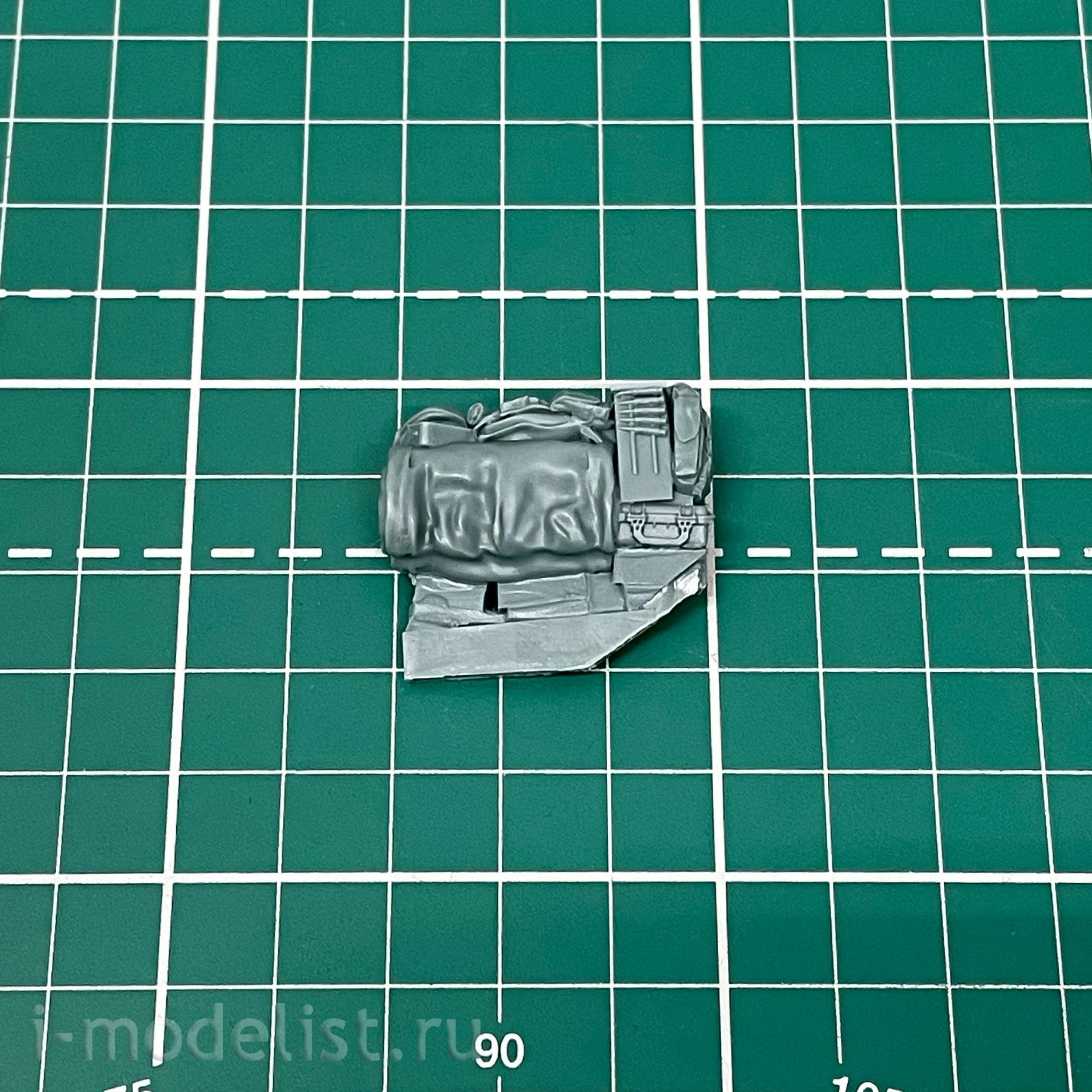 UP-35010 RPG-MODEL 1/35 Свернутая амуниция Российских Солдат Тип А (смола)