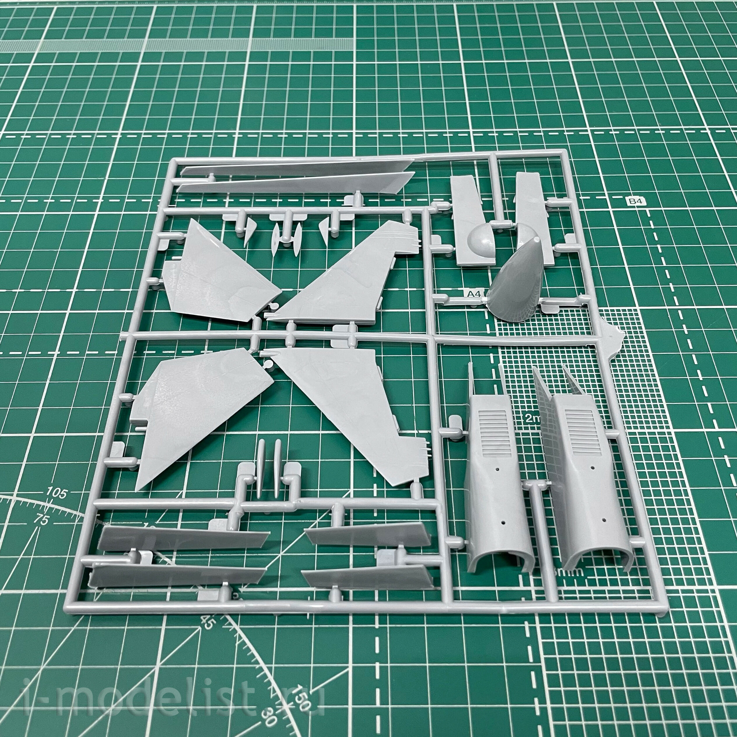7240ПН Звезда 1/72 Подарочный набор: Истребитель завоевания превосходства в воздухе Су-35
