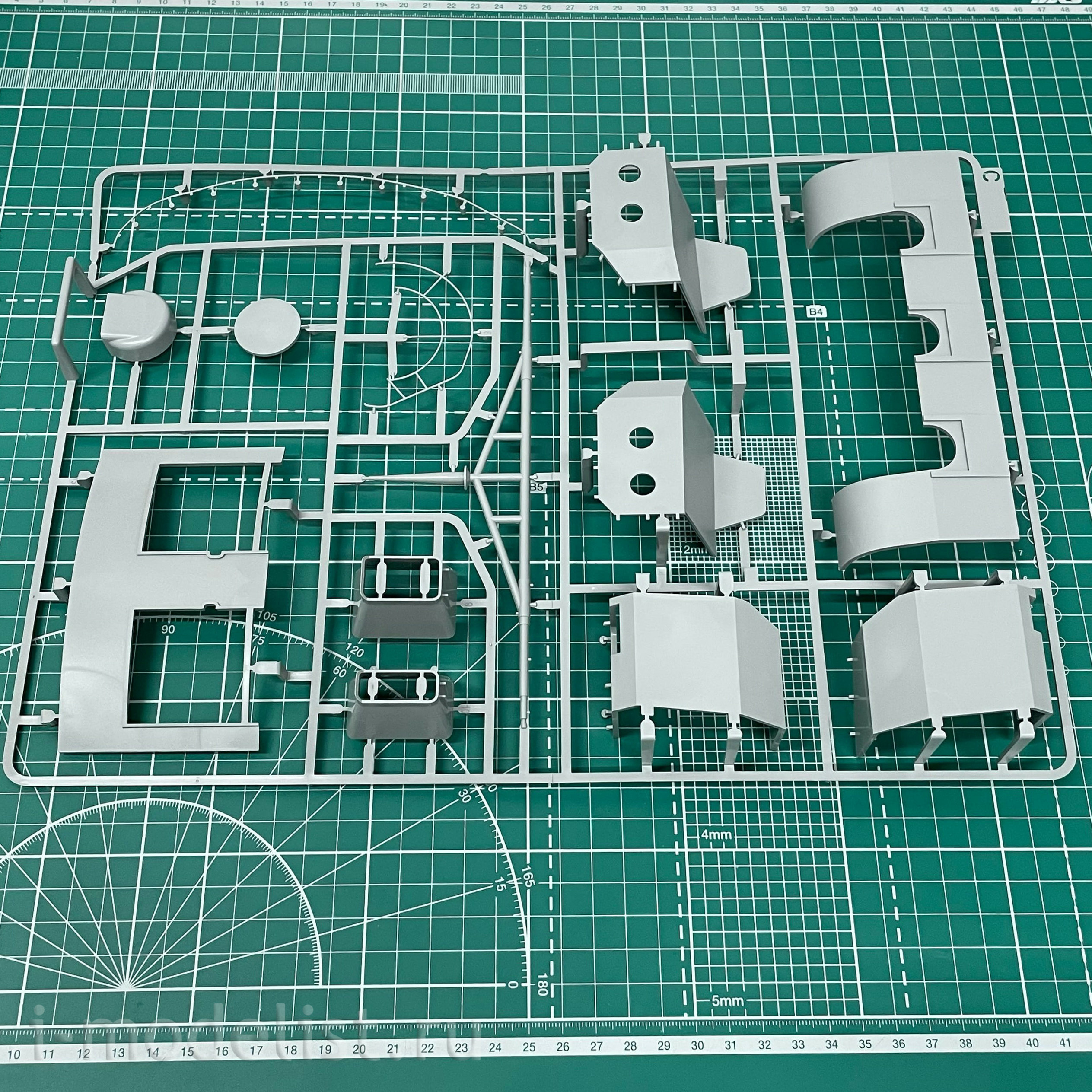 2144 Takom 1/35 Орудийная башня линкора 