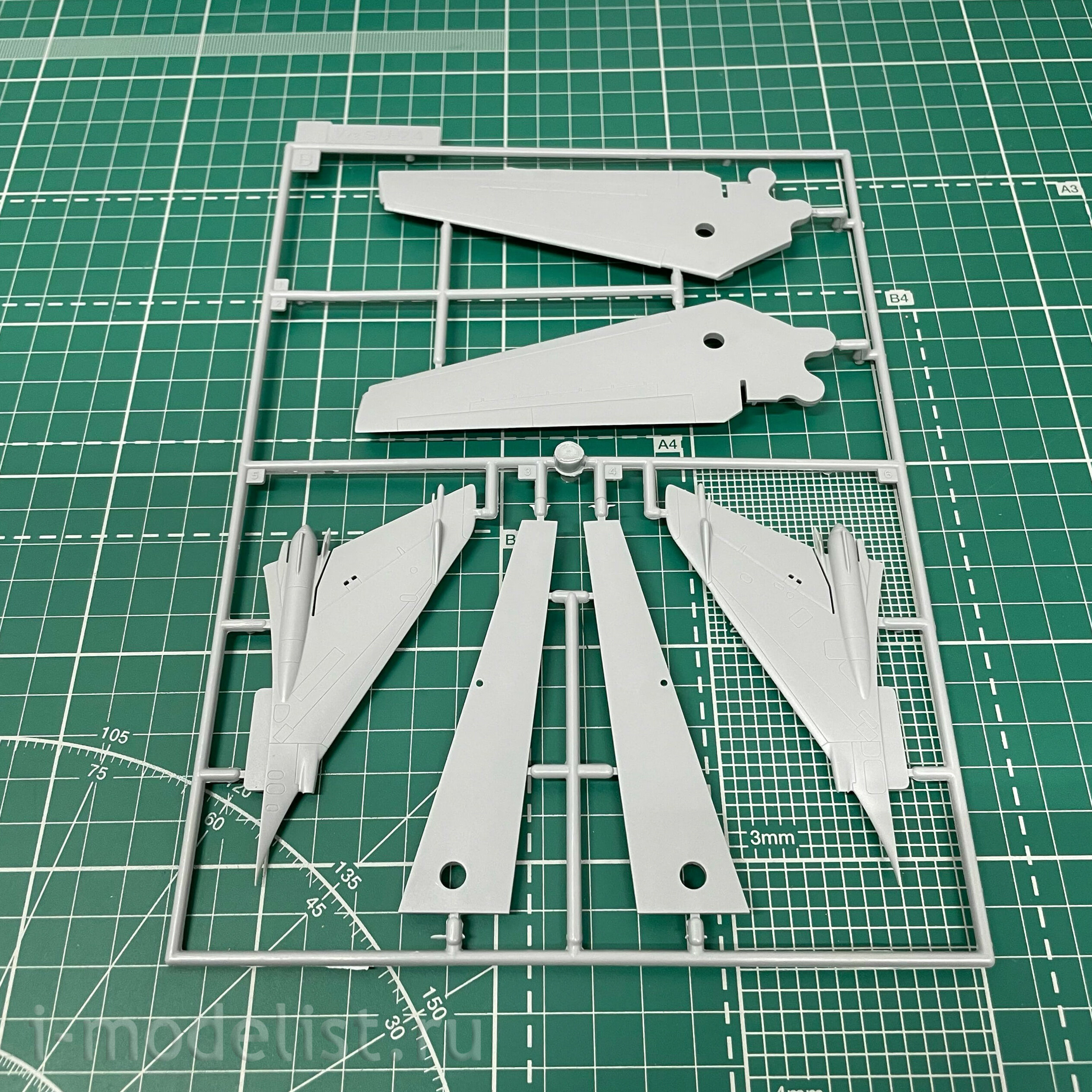 7267ПН Звезда 1/72 Подарочный набор: Фронтовой бомбардировщик Су-24М