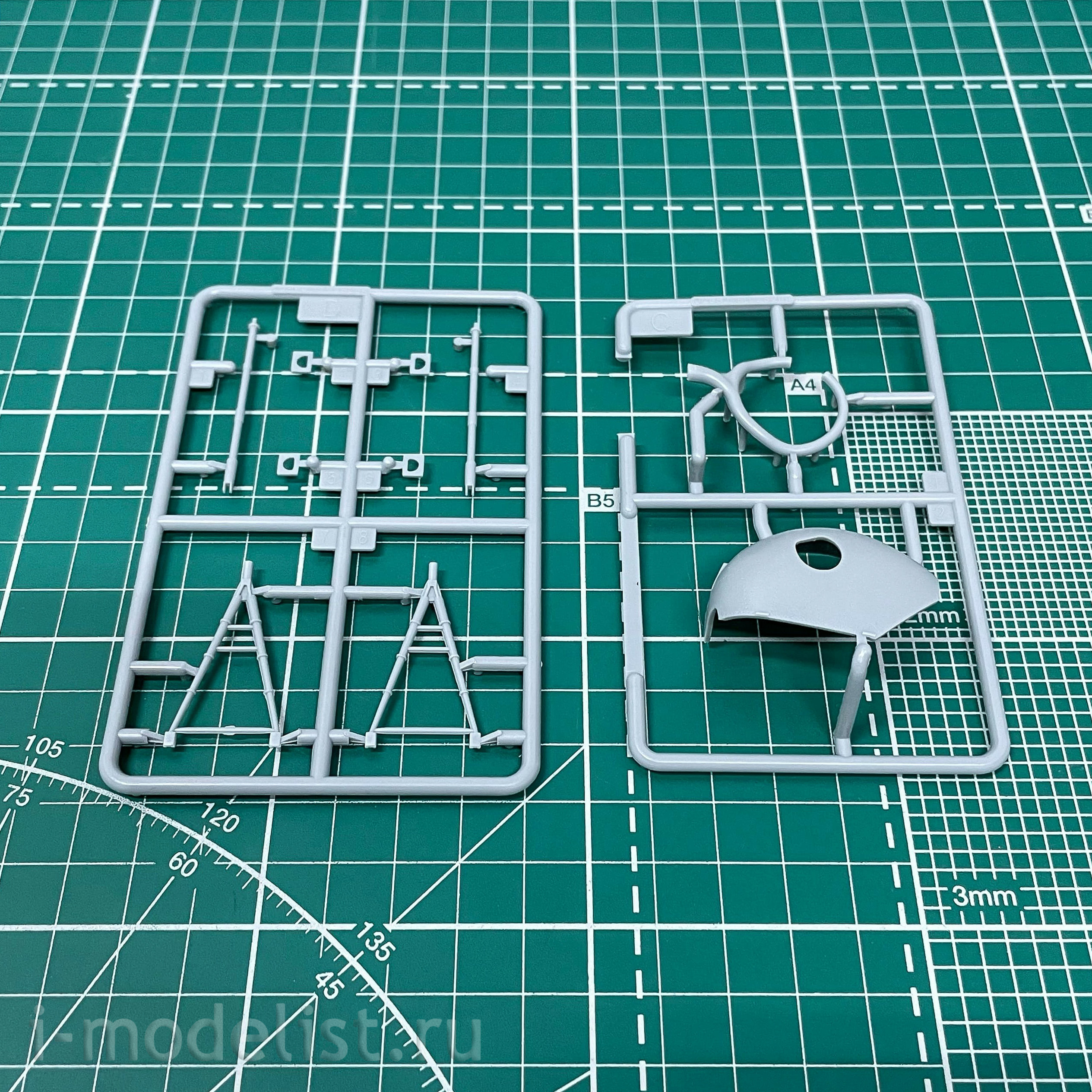 02884 Трубач 1/48 Американский спасательный вертолет ВВС HH-34J