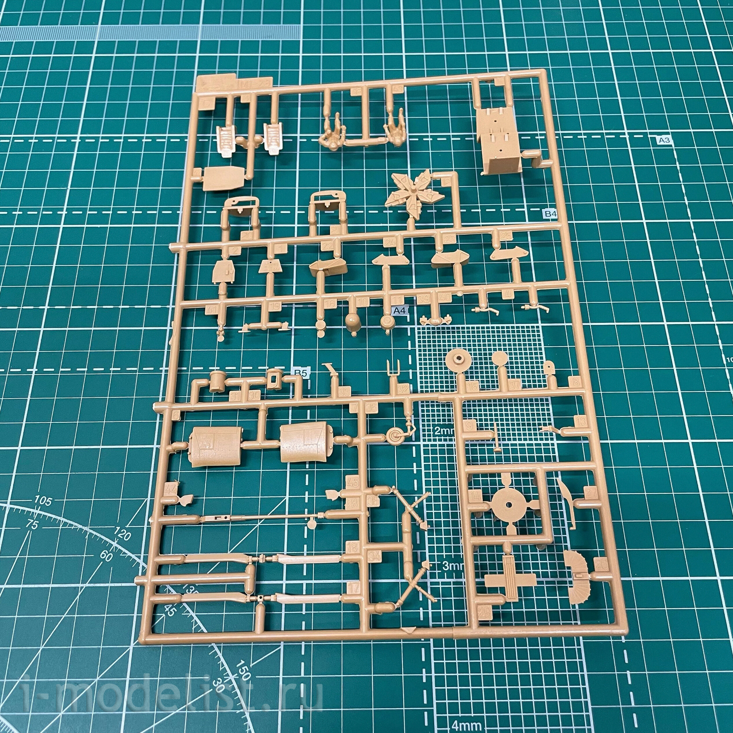 7246ПН Звезда 1/72 Подарочный набор: Российский ударный вертолёт Ми-28А