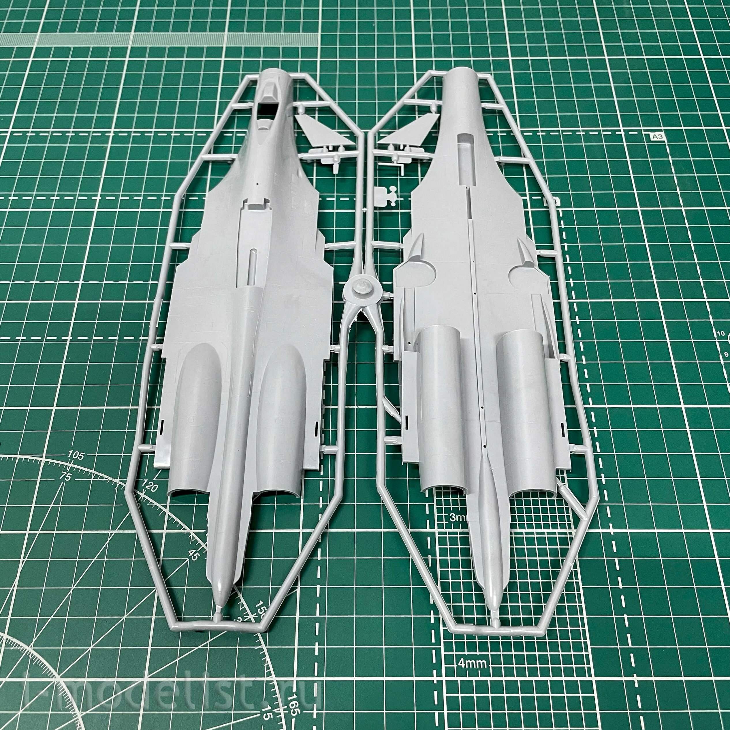 7241ПН Звезда 1/72 Подарочный набор: Российский сверхманевренный истребитель Су-37