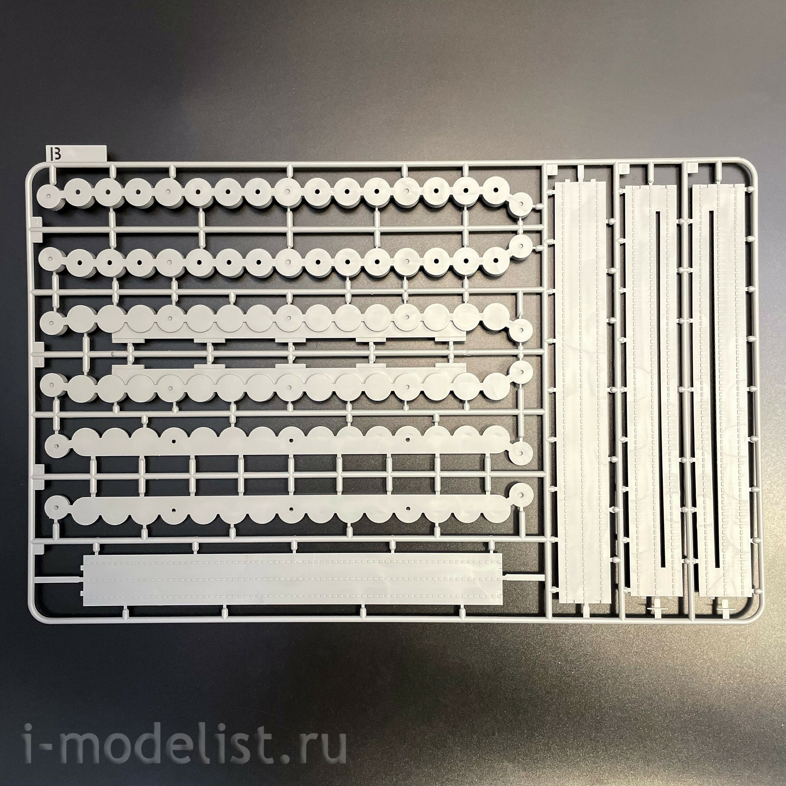 3001 Takom 1/144 Сверхтяжелый танк Landkreuzer P1000 Ratte и танк Panzer VIII Maus (3 в 1)