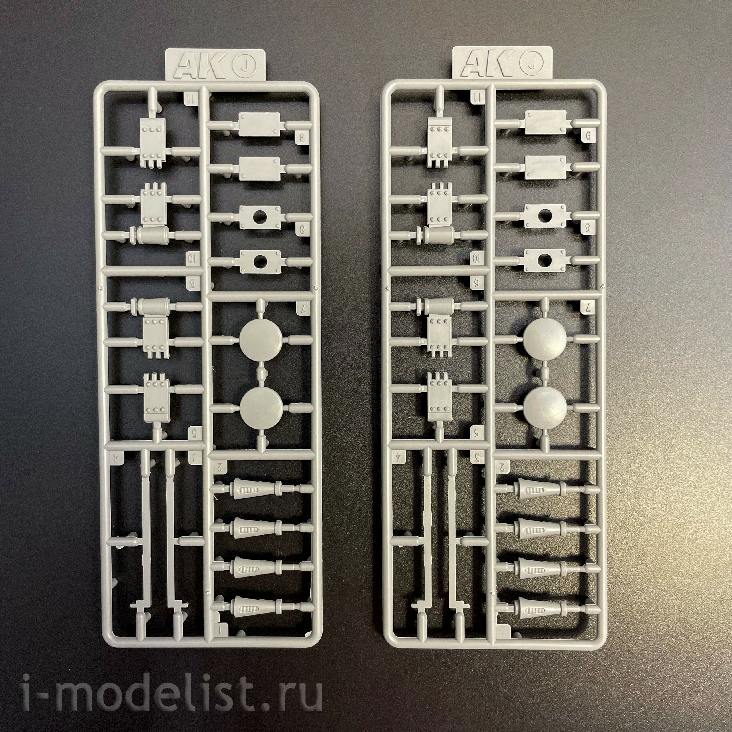 AK35008 AK Interactive 1/35 Маневровый локомотив Breuer IV