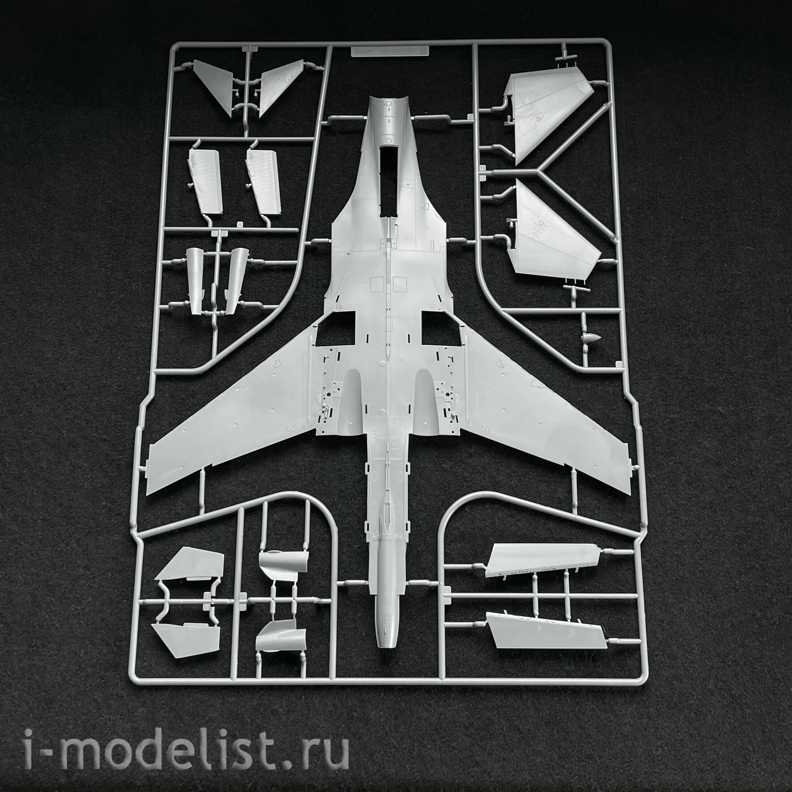 L4826 Great Wall Hobby 1/48 Истребитель серии 30MКi 