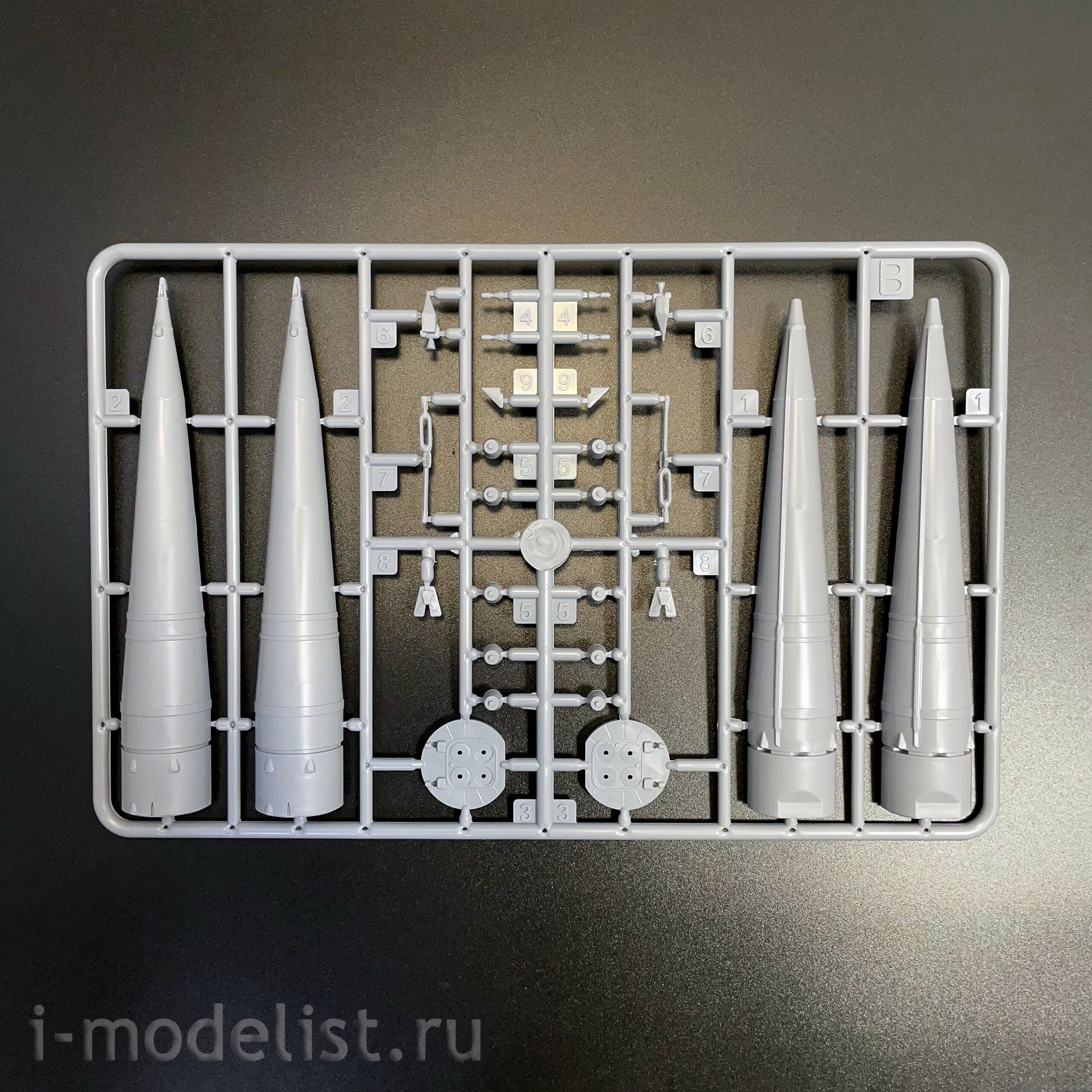 ЕЕ144302 Восточный экспресс 1/144 Ракета-носитель 