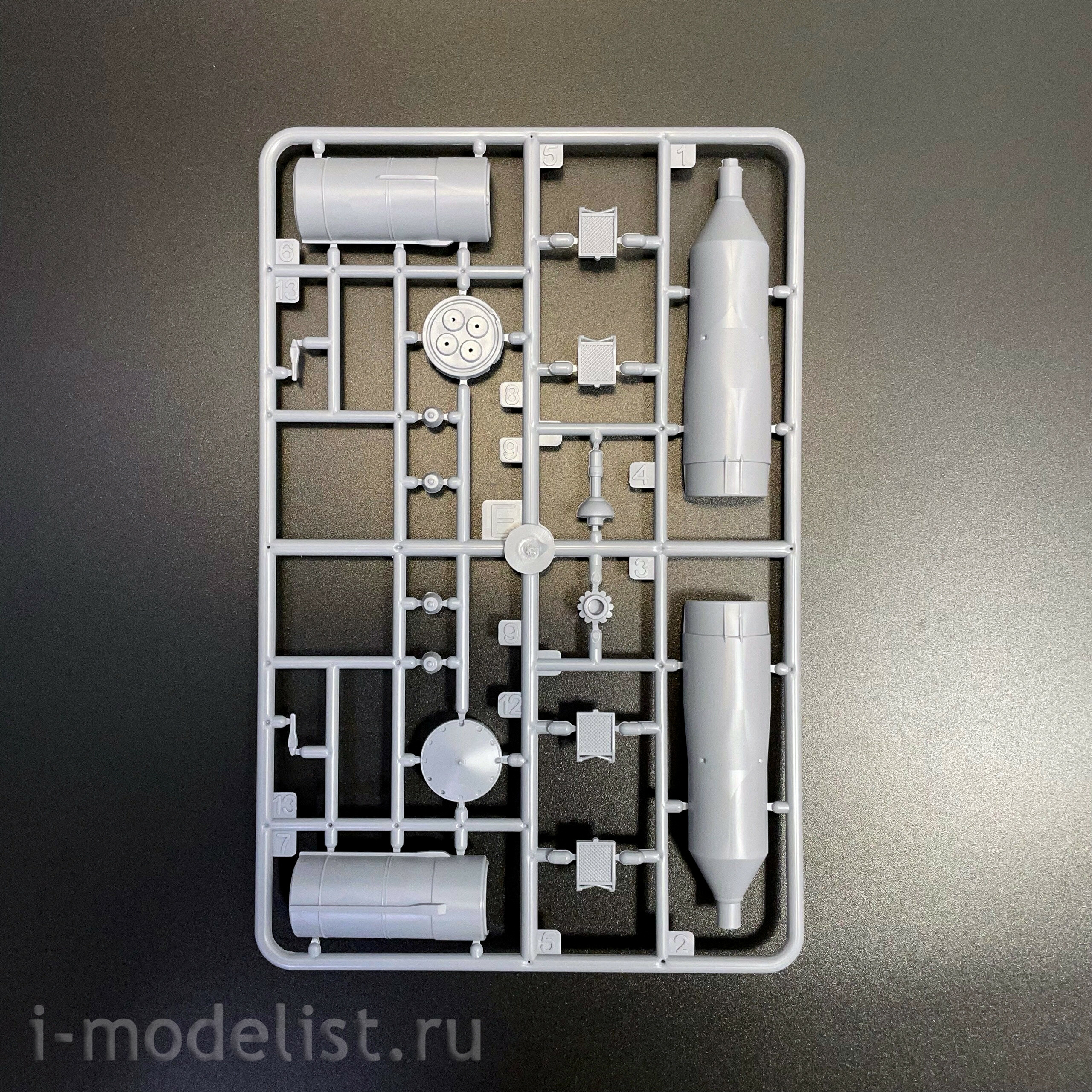 ЕЕ144302 Восточный экспресс 1/144 Ракета-носитель 