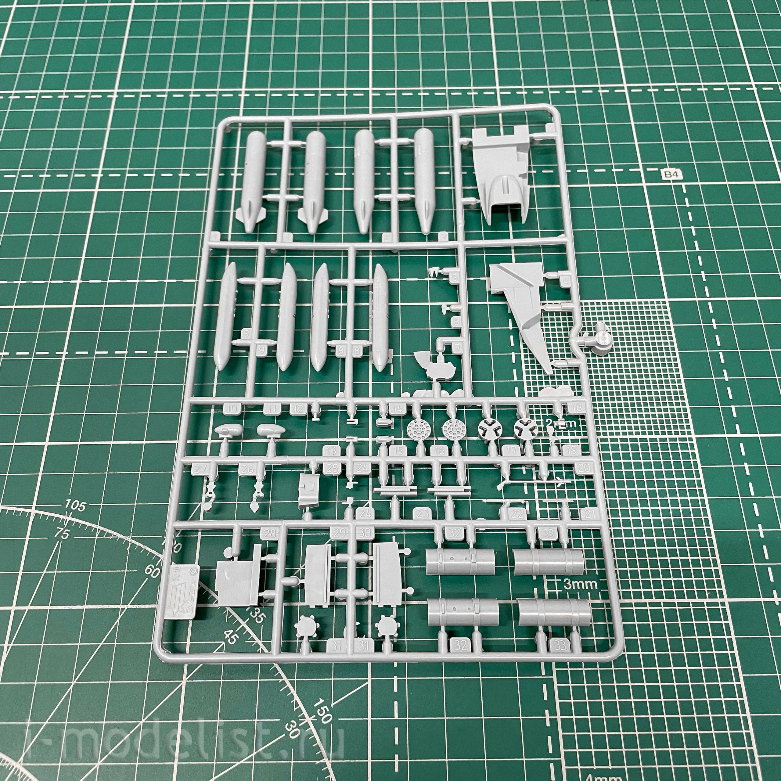 7293П Звезда 1/72 Подарочный набор: Советский ударный вертолет Ми-24В/ВП 