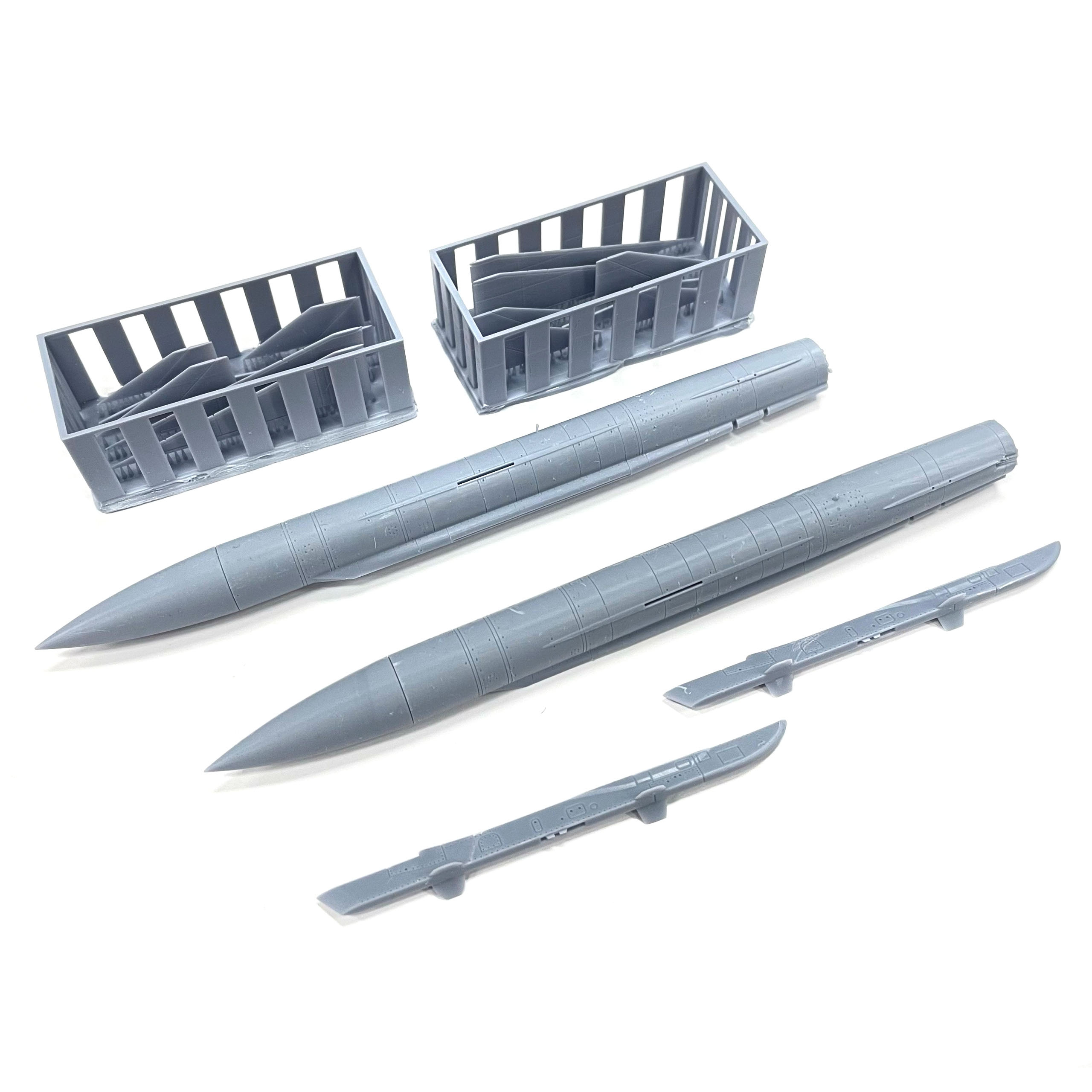 ММ72350 Мажор Моделс 1/72 Ракета Х-22 и 2 пилона для Ту-22 + декали