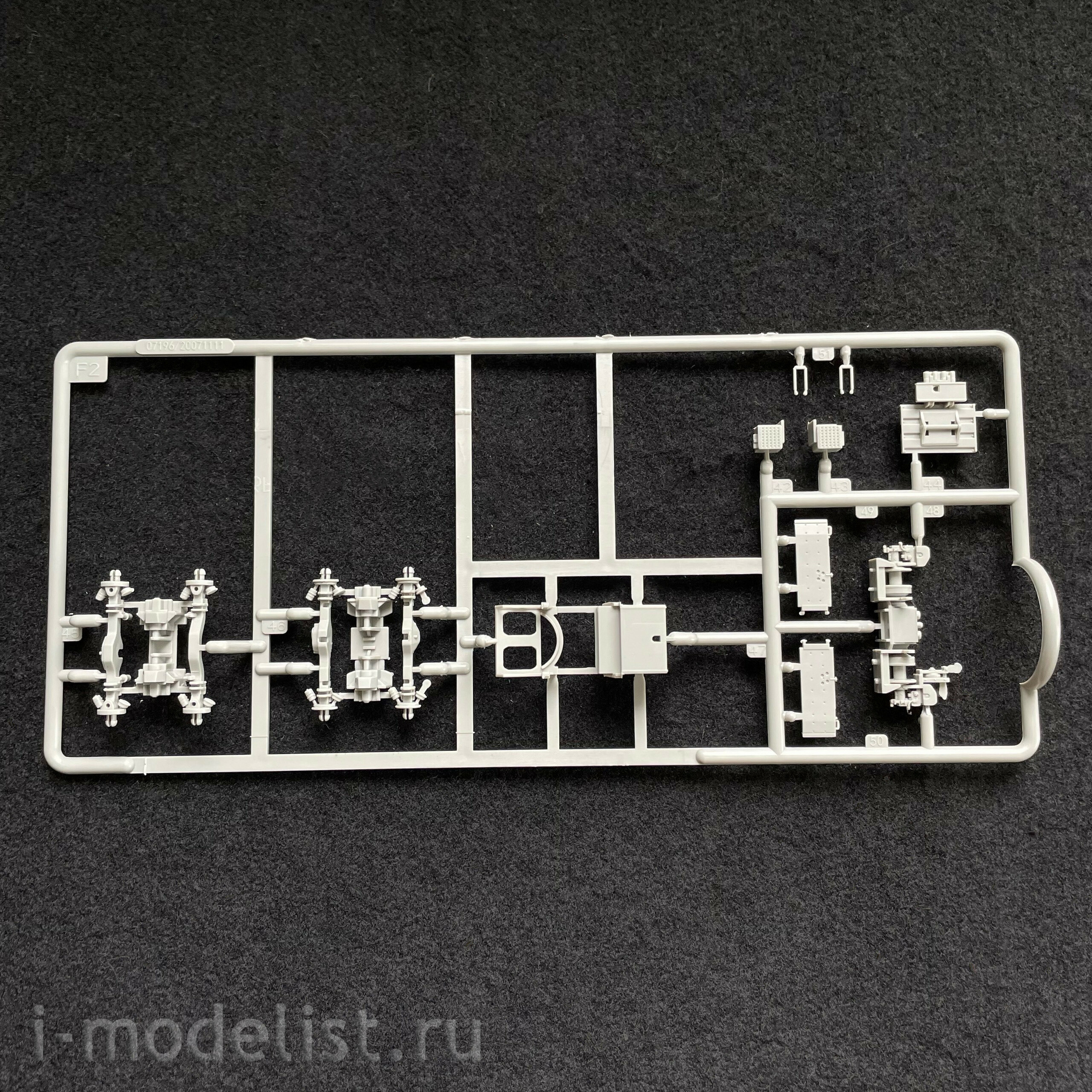 07196 Трубач 1/72 Немецкий тягач Faun Franziska SLT-56 Panzertransporter