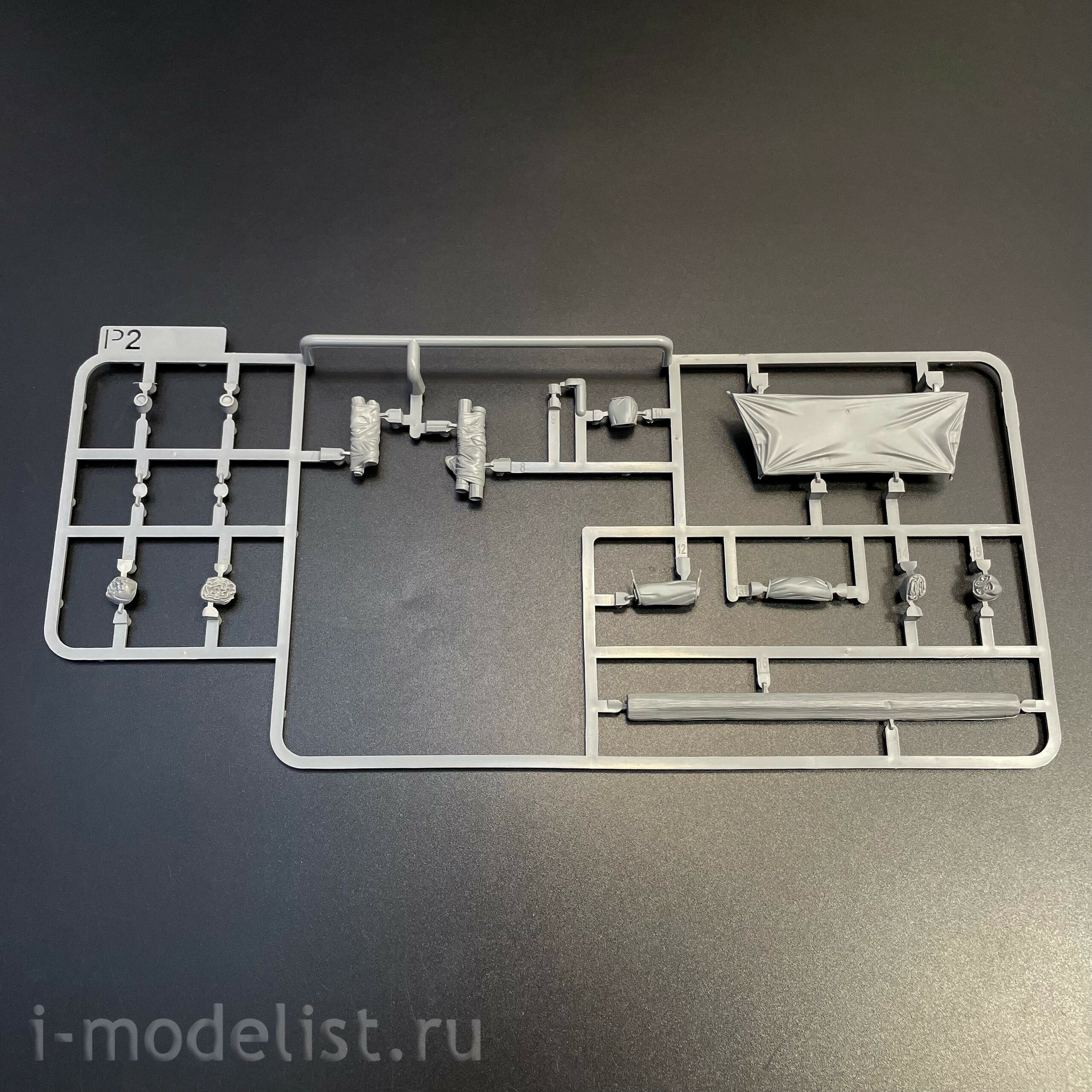 2196 Takom 1/35 Немецкий тяжёлый танк Sd.Kfz.181 Pz.Kpfw.VI Ausf.E - Tiger I ранний