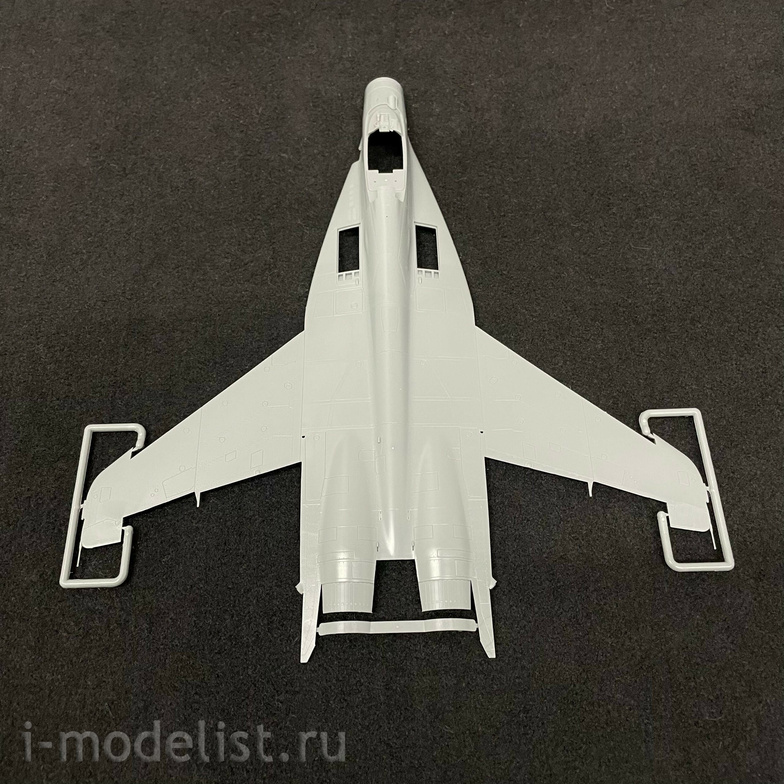 L4814 Great Wall Hobby 1/48 Советский фронтовой истребитель М-29 (9-12), ранний