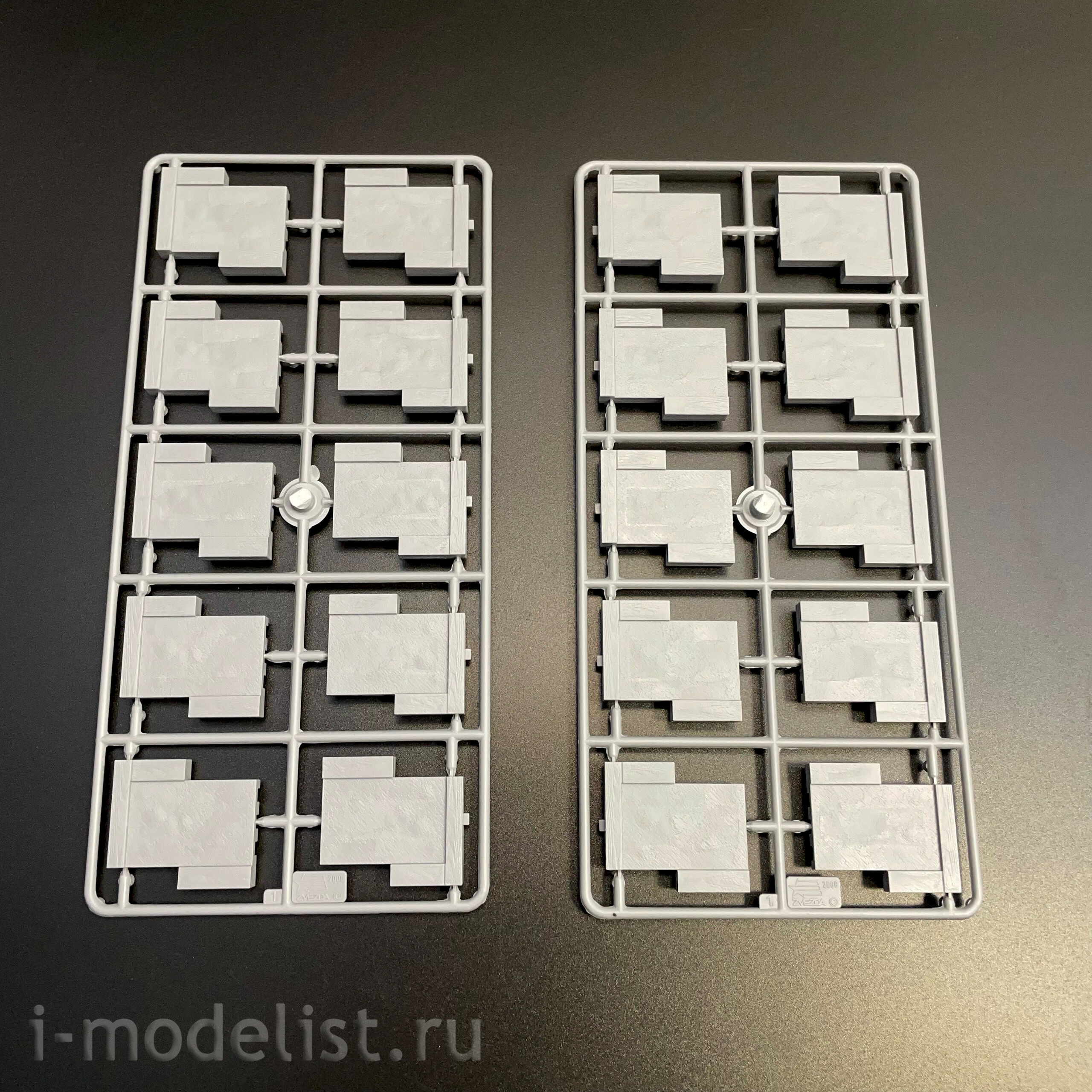 8532 Звезда 1/72 Дом с соломенной крышей