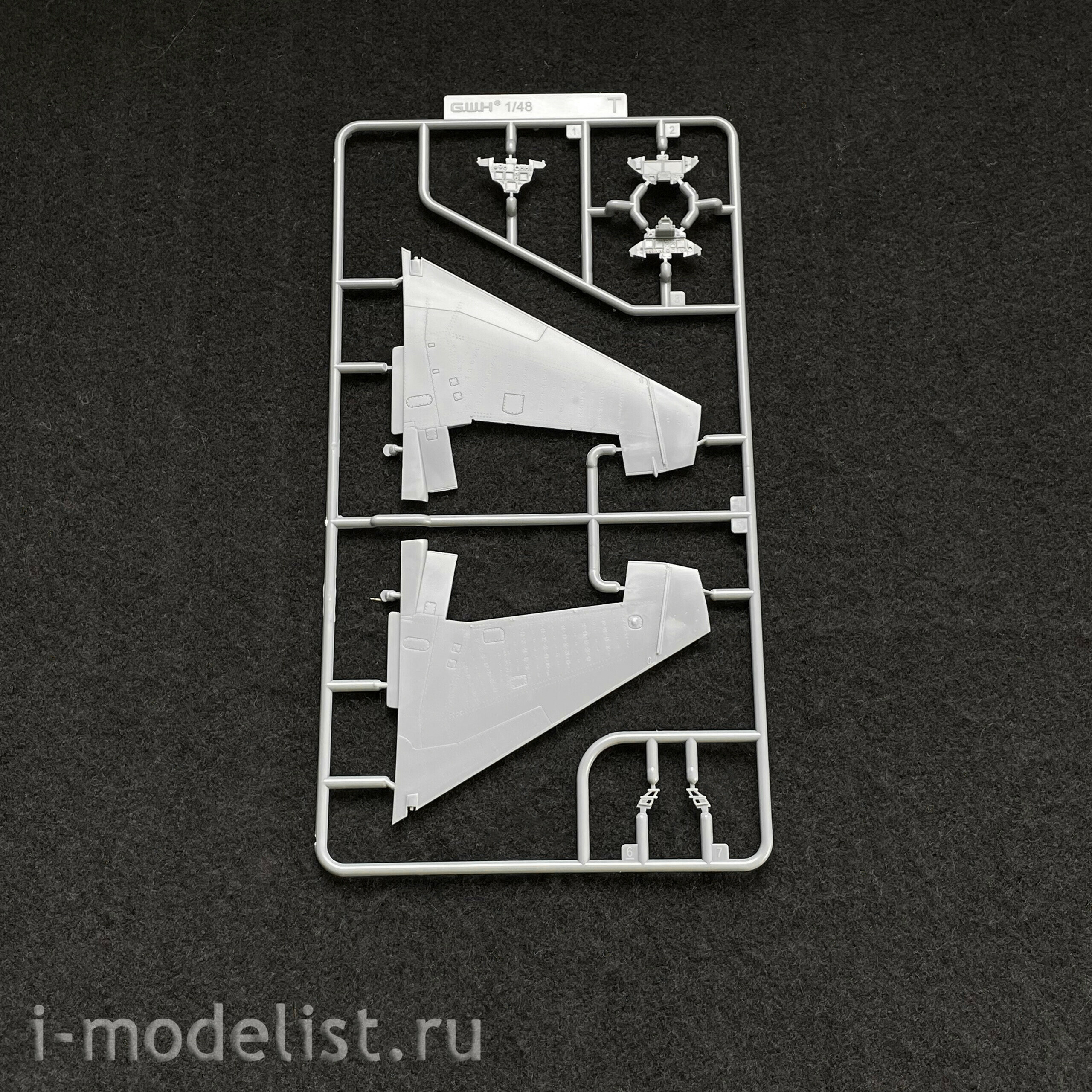 L4826 Great Wall Hobby 1/48 Истребитель серии 30MКi 