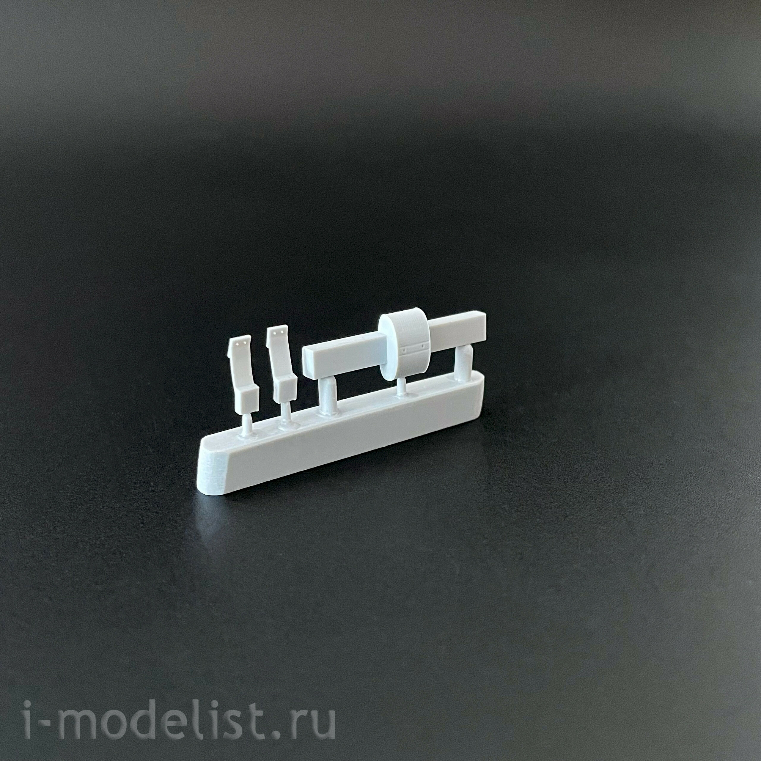 im35128 GE Models 1/35 Конверсия для служебного автомобиля 3151 с новой жёсткой крышей для модели Звезда (арт. 3629)