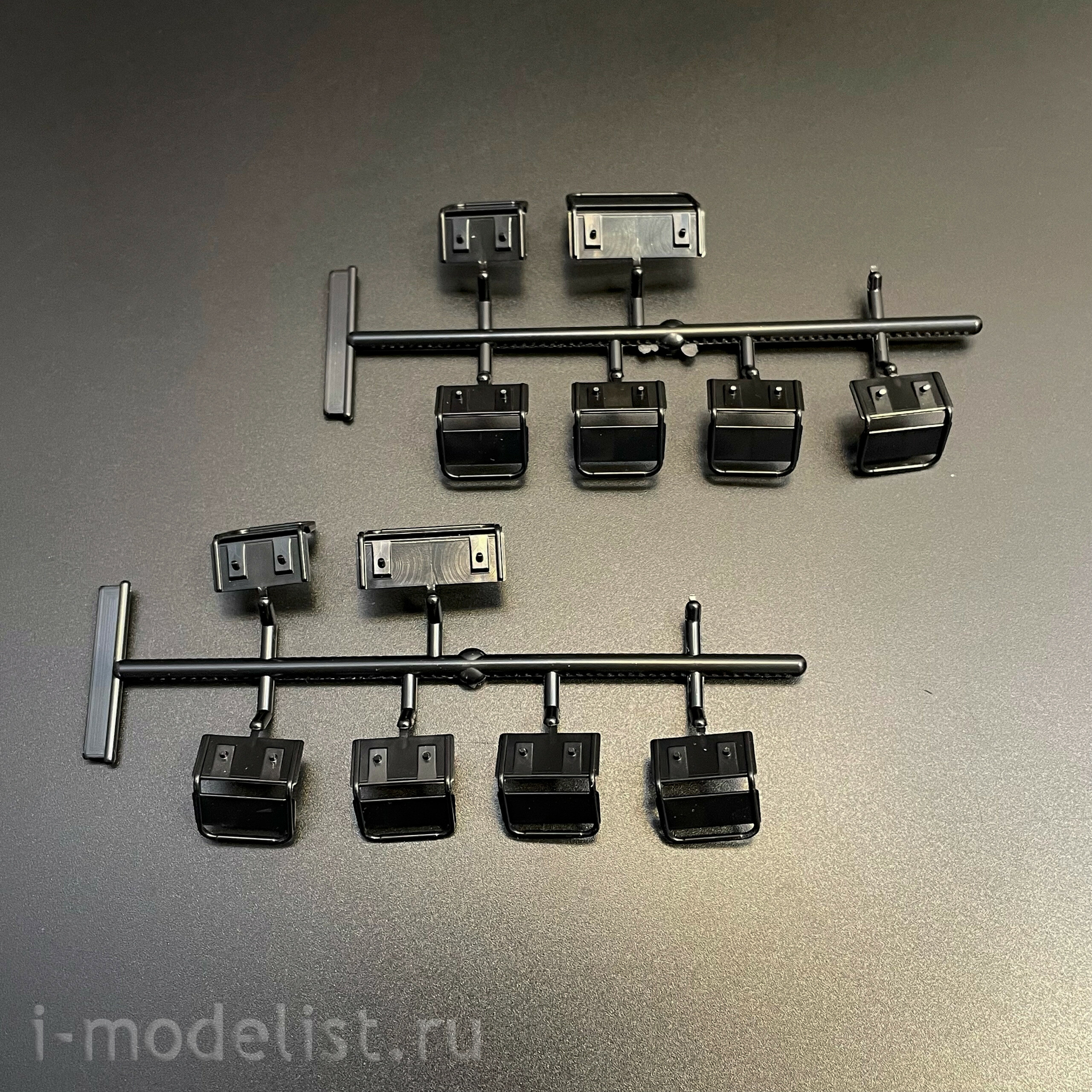 4080AVD AVD Models 1/43 Ликинский автобус 677П