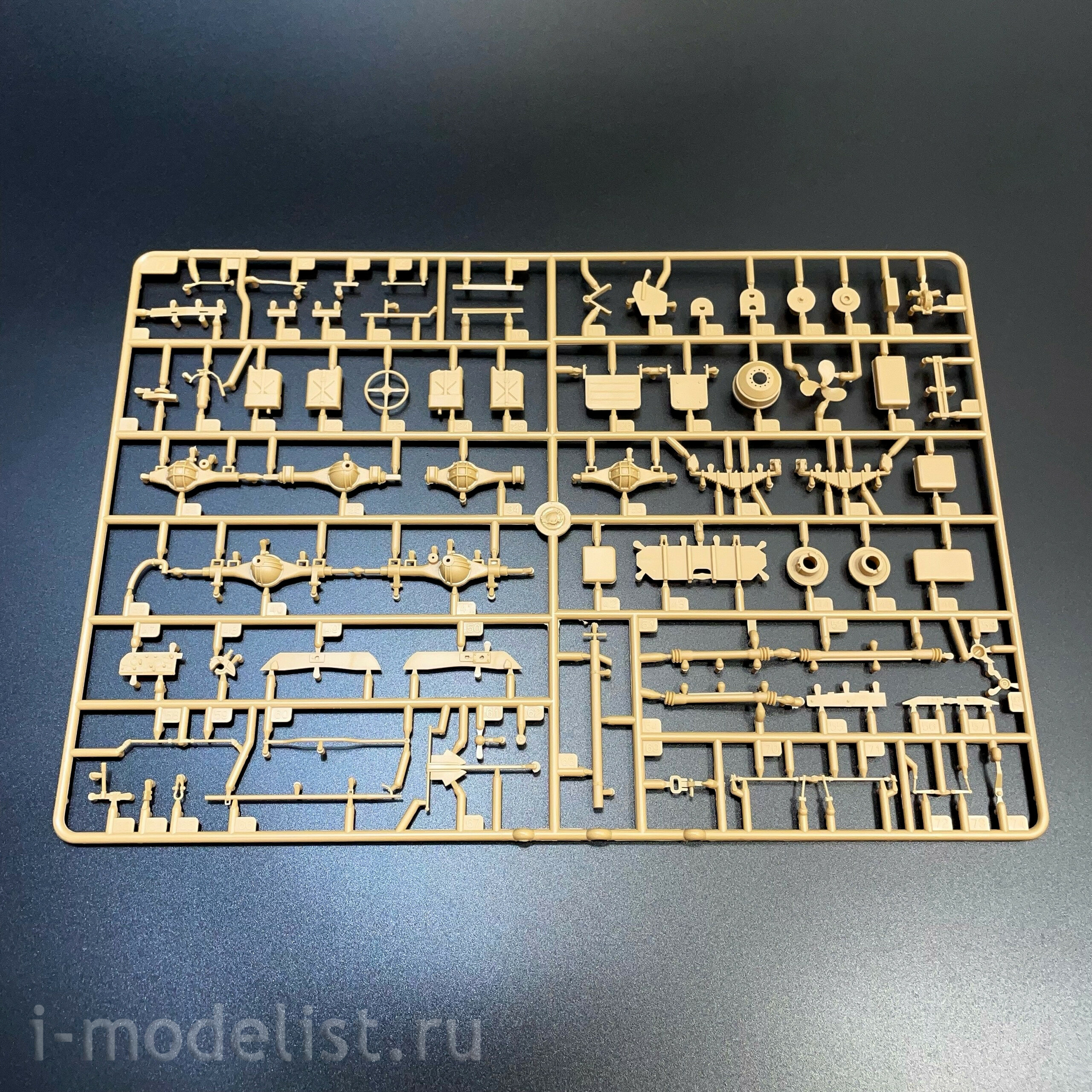 63540 I Love Kit 1/35 Амфибийное транспортное средство DUKW-353 со 105-мм гаубицей