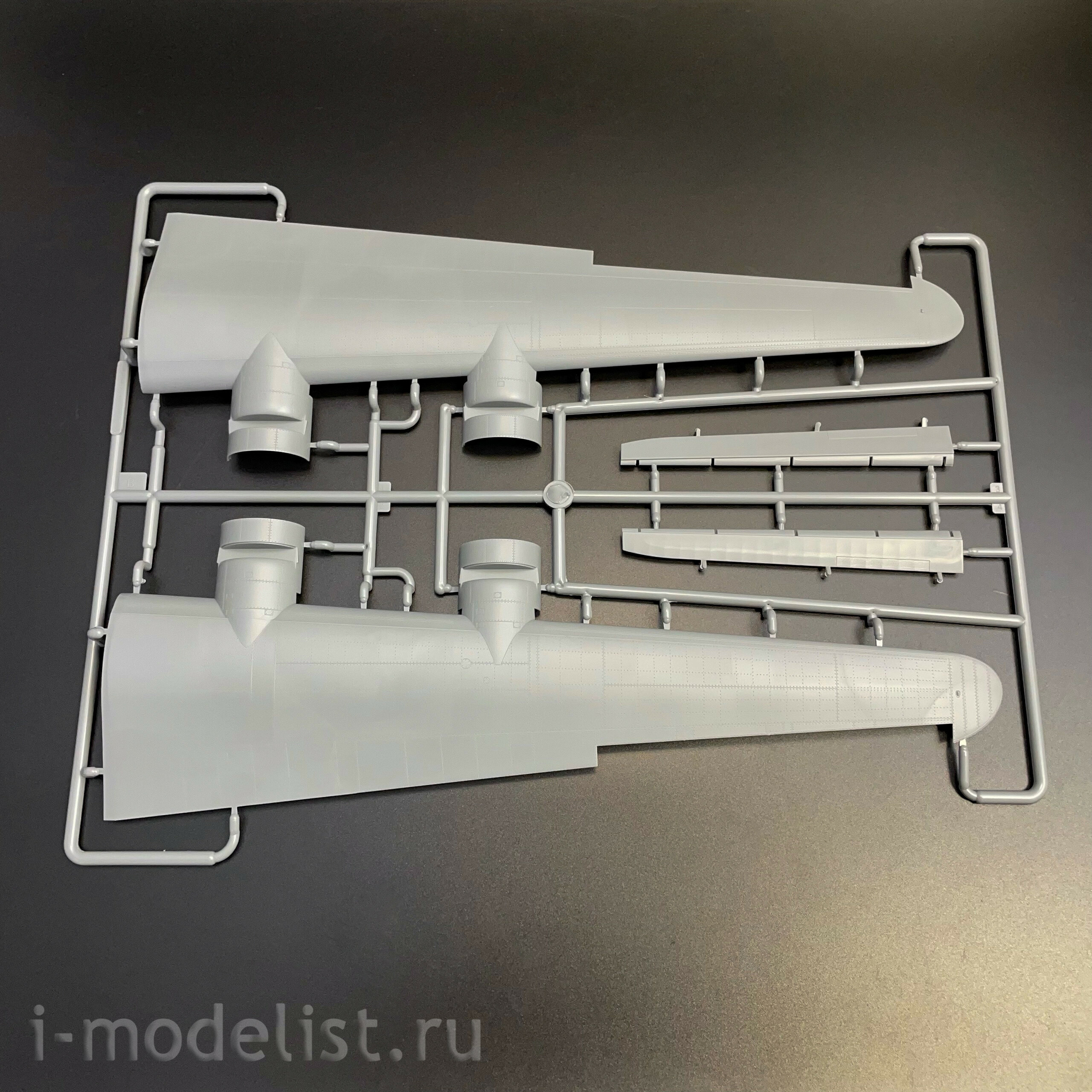 81775 HobbyBoss 1/48 Американский бомбардировщик B-24D Liberator