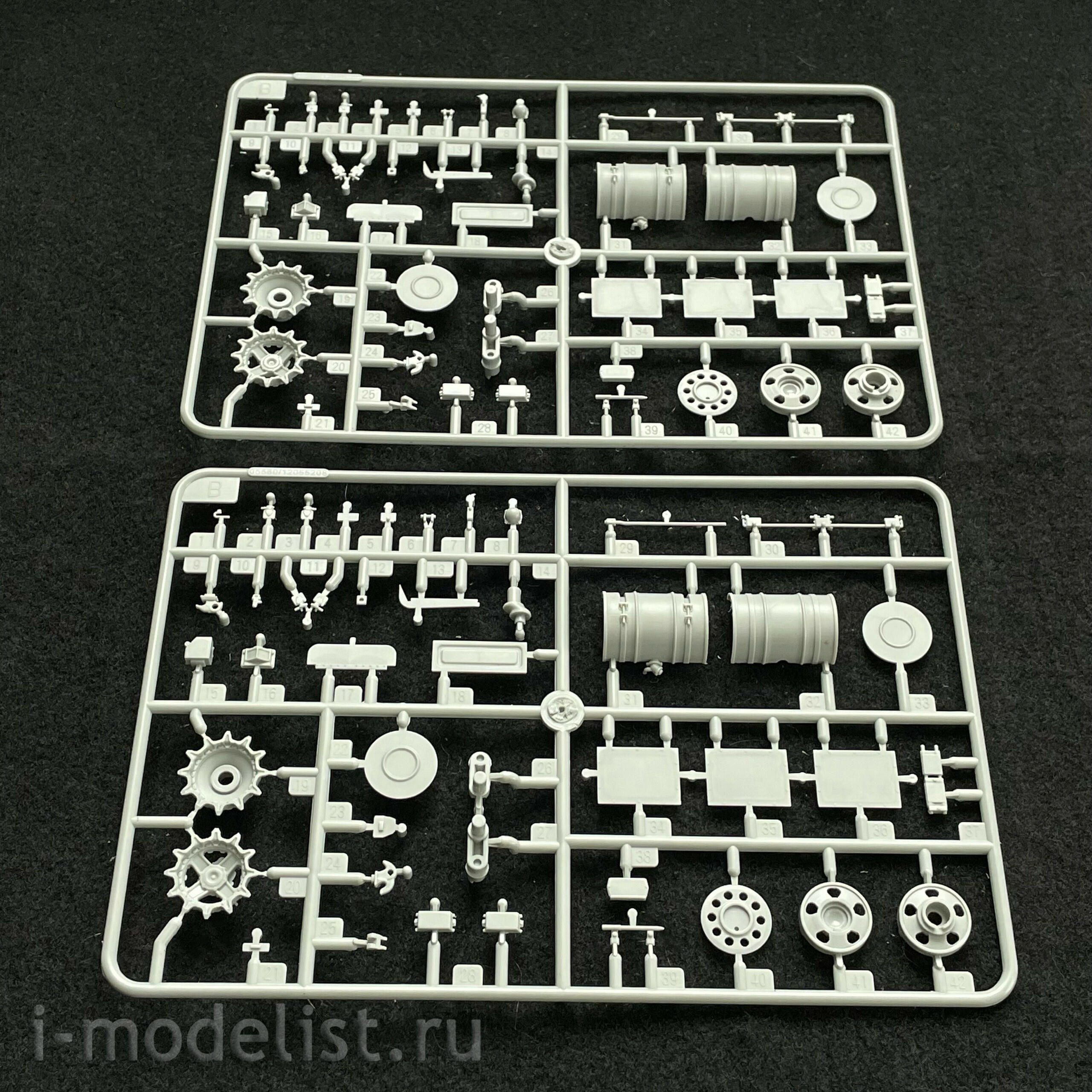05598 Трубач 1/35 Российский танк Т-72Б (по лицензии УВЗ)