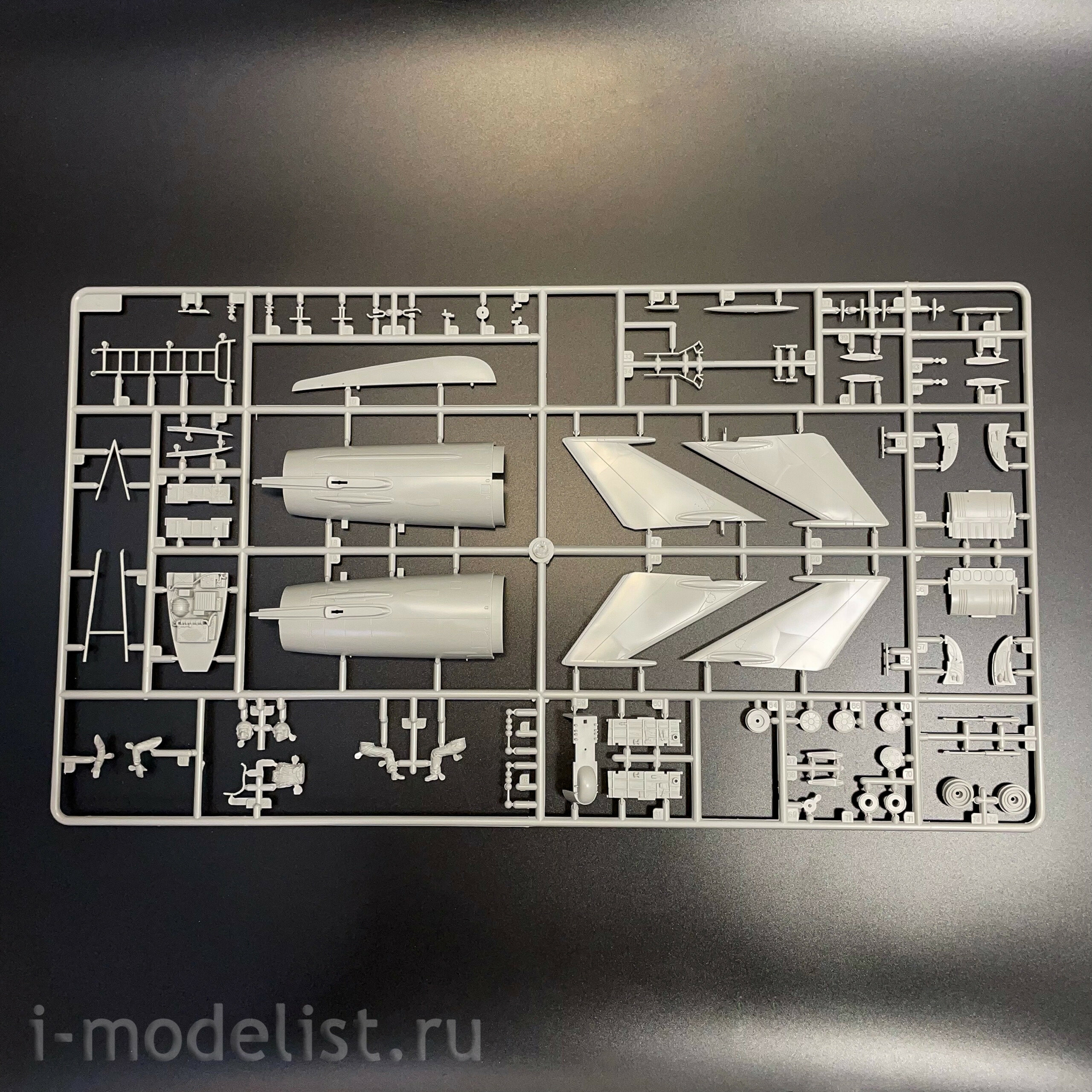 02217 Трубач 1/32 Китайский истребитель F-7EB