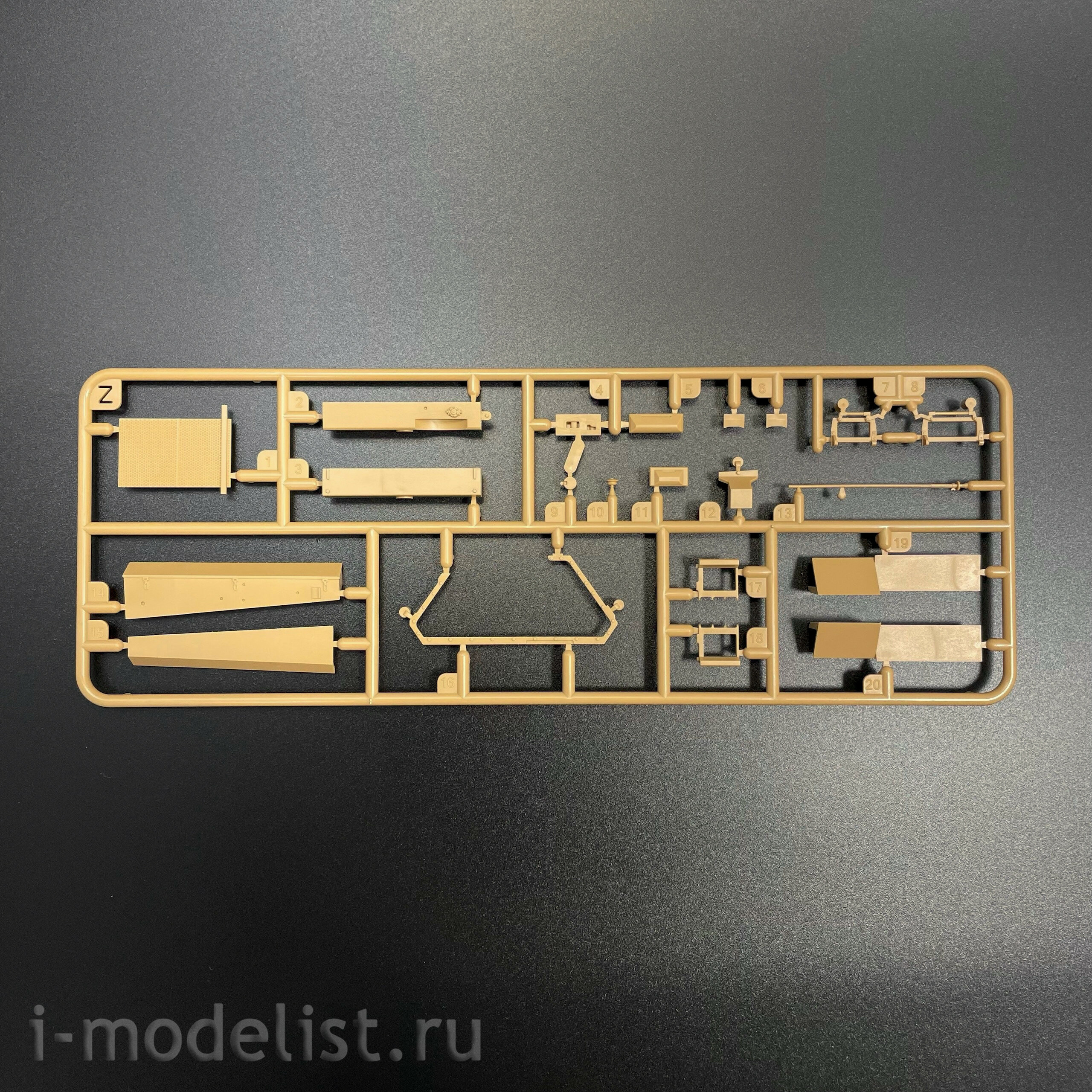 RM-5110 Rye Field Model 1/35 Бронеавтомобиль Sd.Kfz.234/2 PUMA с деталями двигателя
