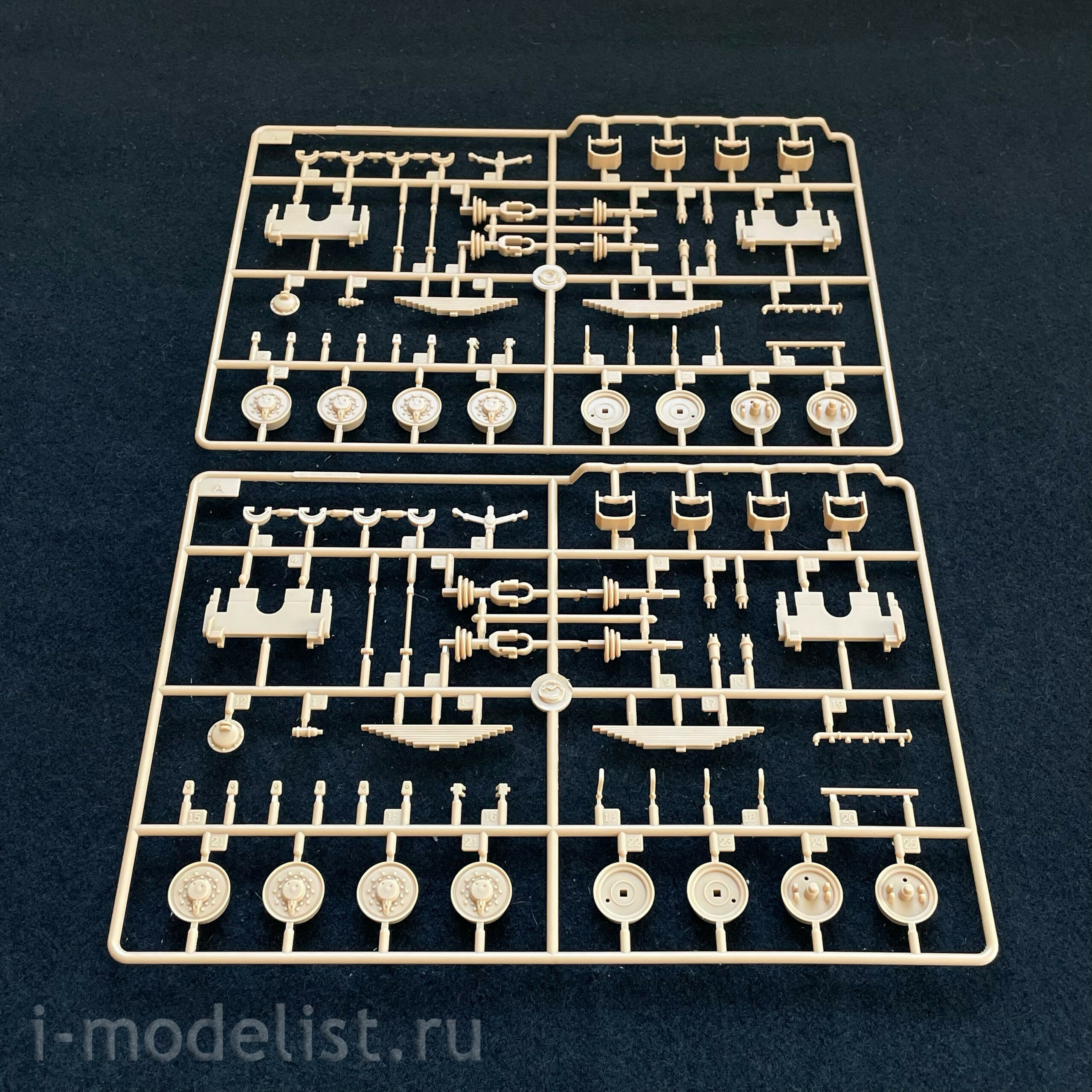 85501 HobbyBoss 1/35 Самоходная пушка-гаубица 152 мм ShkH DANA vz.77