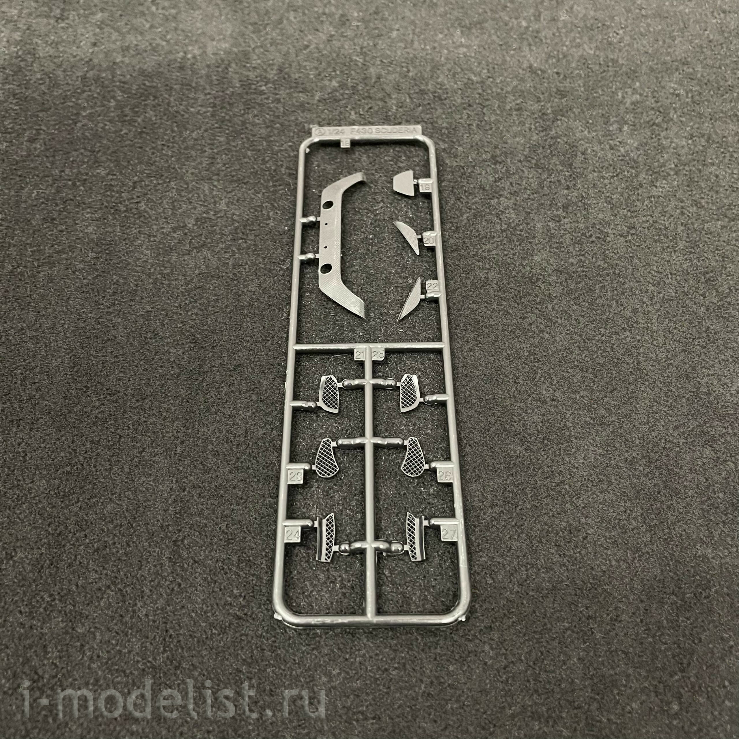 12336 Fujimi 1/24 Ferrari F430 Scuderia