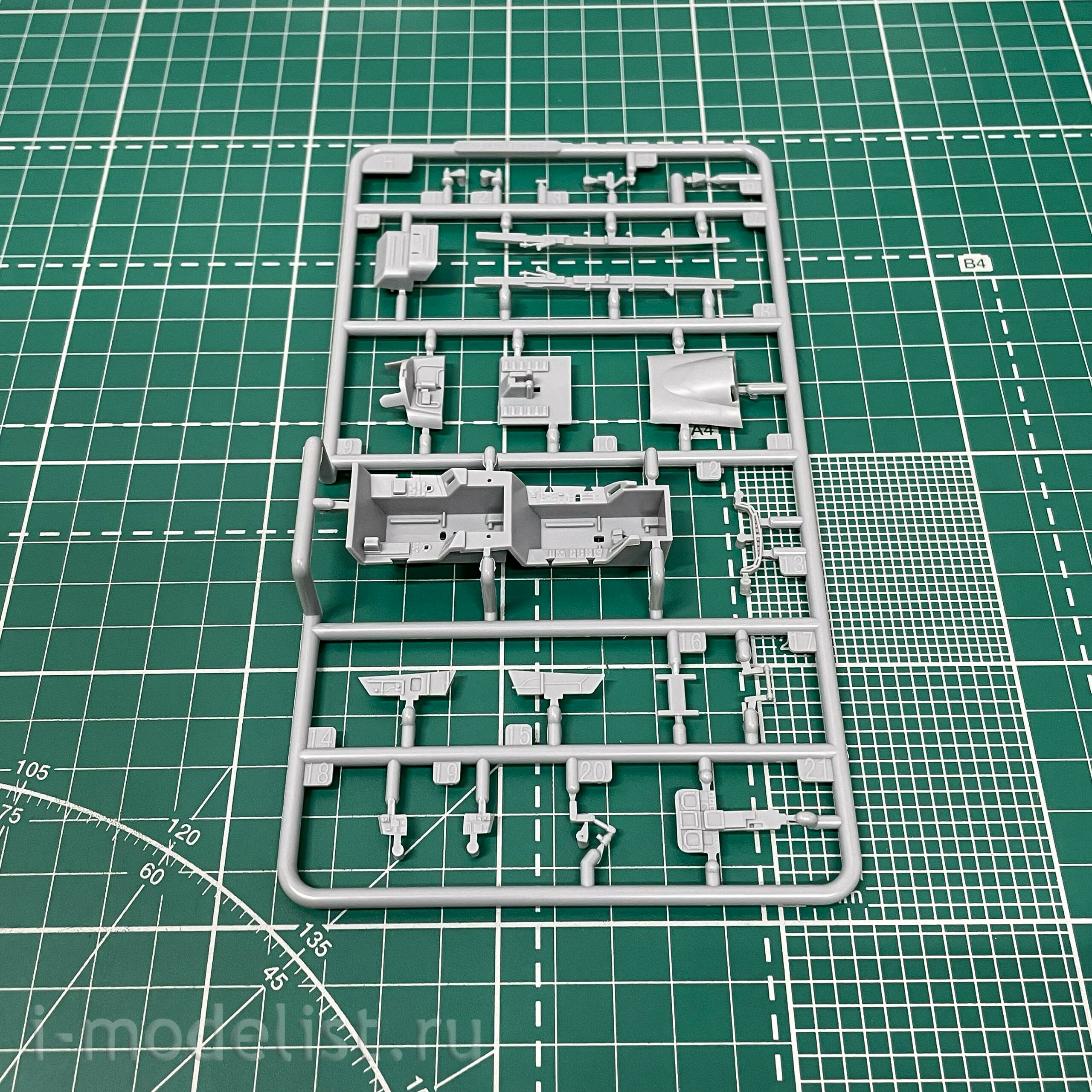 85814 HobbyBoss 1/48 Самолет EA-18G Crowler