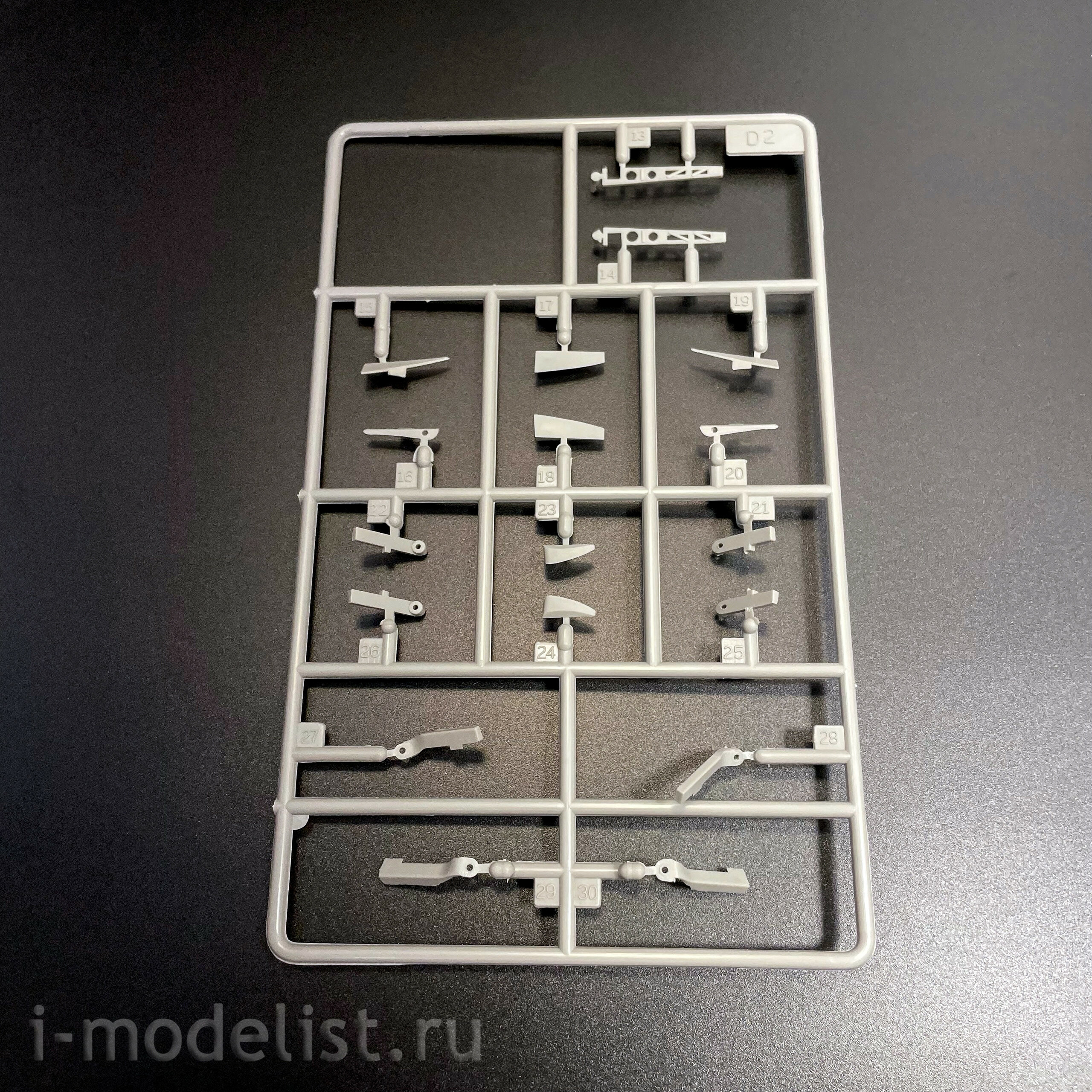 02223 Трубач 1/32 Американский палубный истребитель-бомбардировщик F4F-4 Wildcat