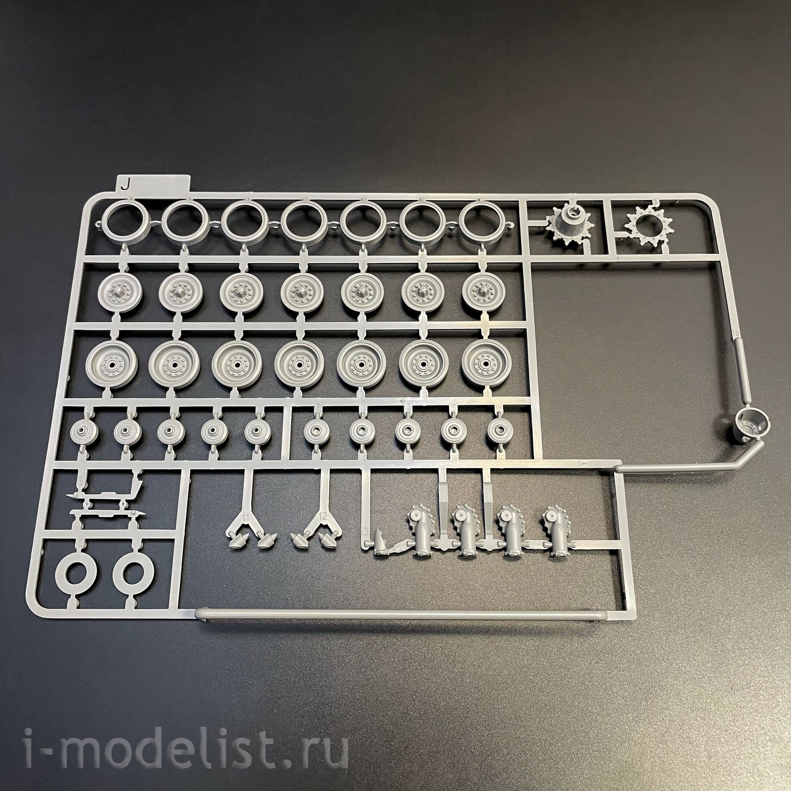 2204 Takom 1/35 Тяжёлый танк Т-58