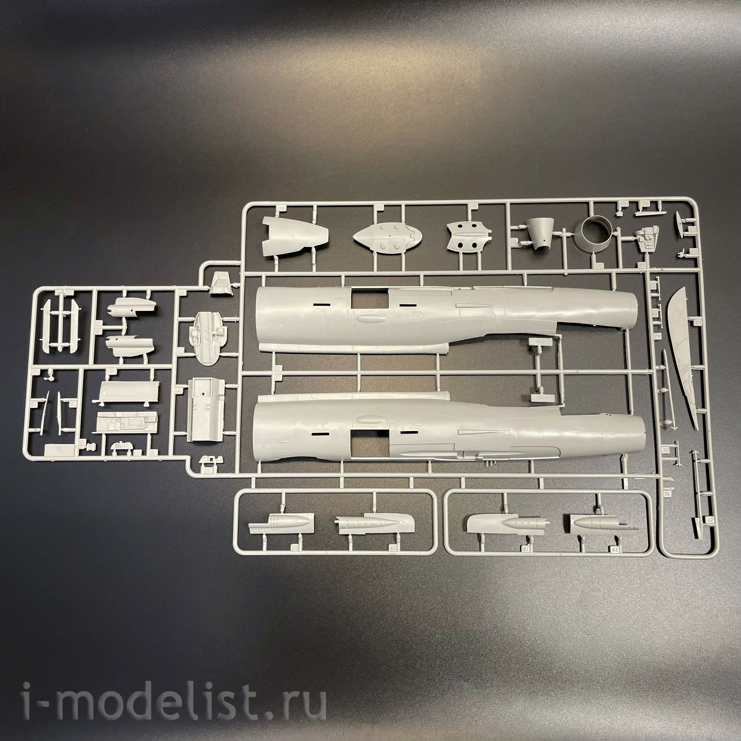 02217 Трубач 1/32 Китайский истребитель F-7EB