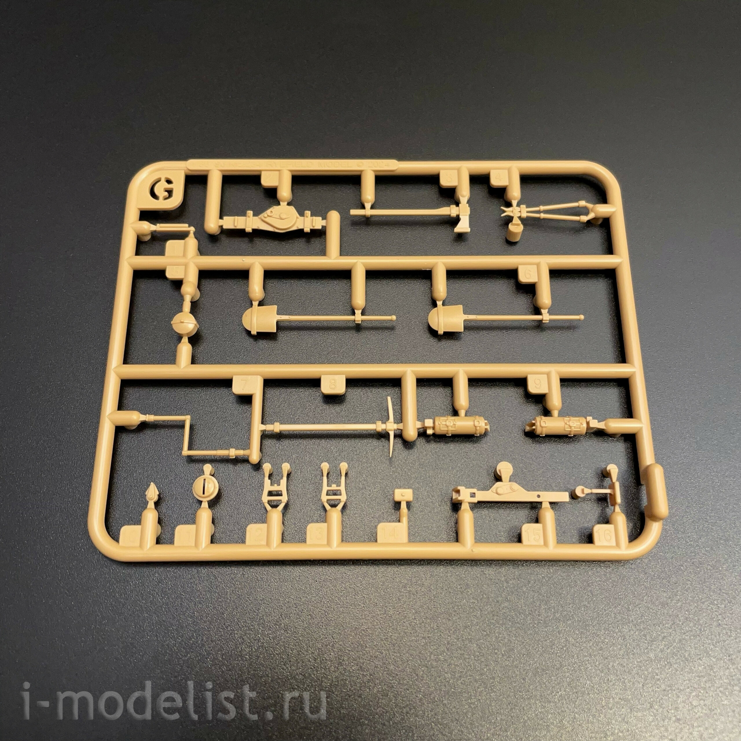 RM-5118 Rye Field Model 1/35 Немецкий бронеавтомобиль Sd.Kfz.234/4 Pz.Spähwagen с полным интерьером