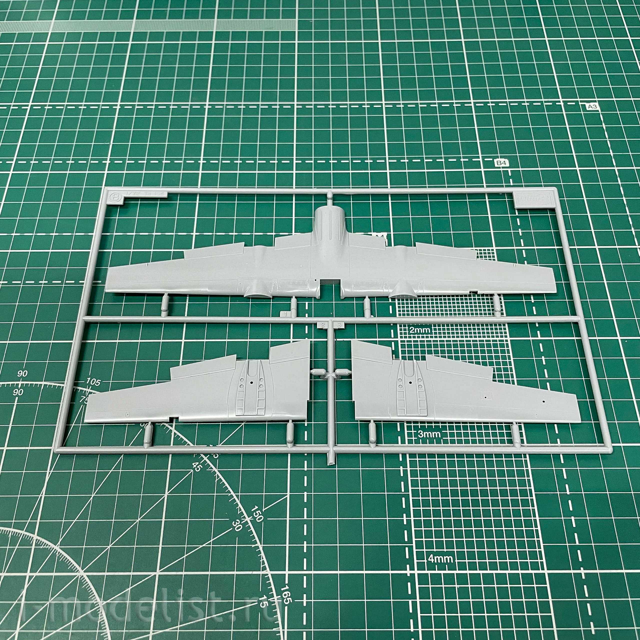 02193 Hasegawa 1/72 Самолёты Ta.154 A-1 и Fw-190A-8