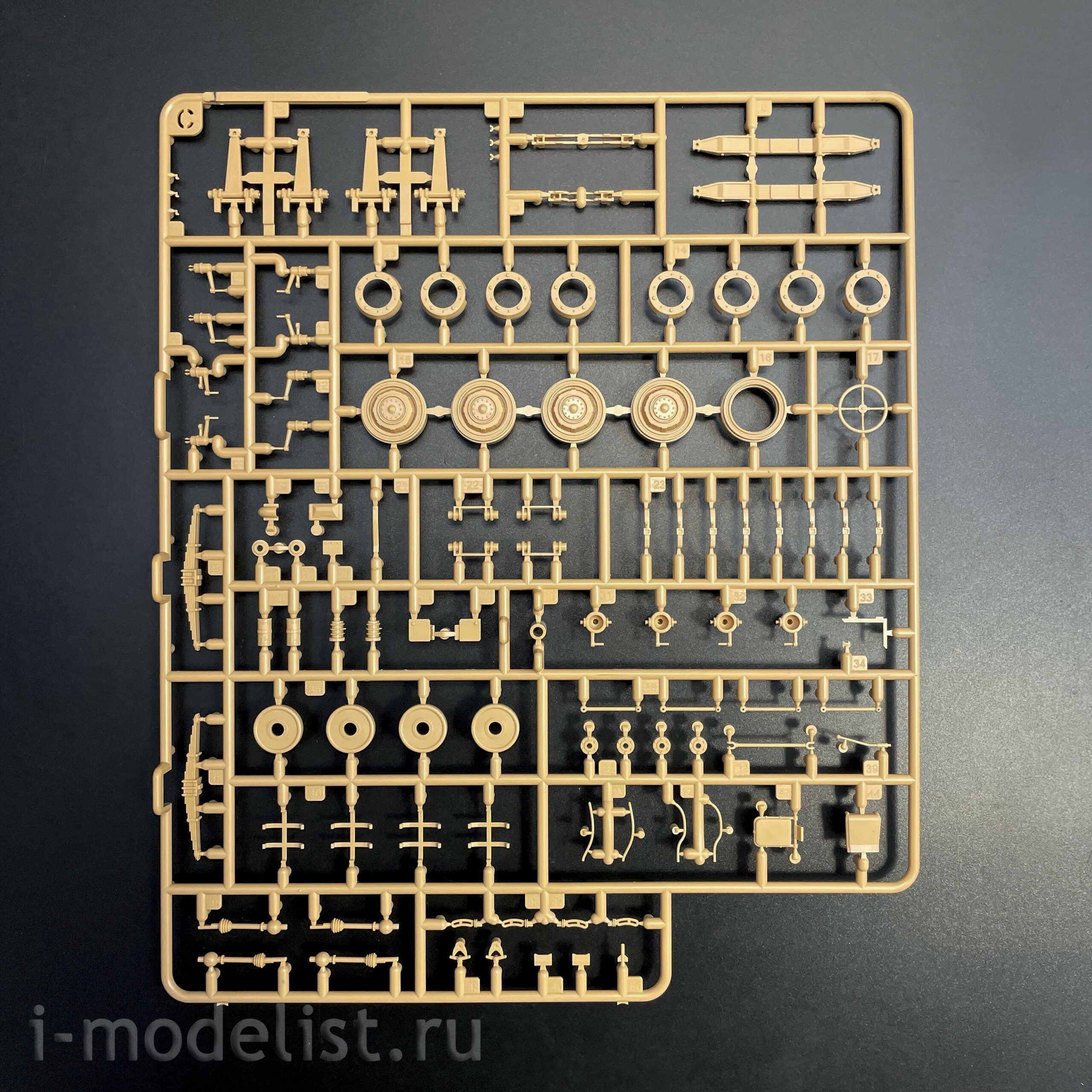 RM-5134 Rye Field Model 1/35 Немецкий тяжёлый бронеавтомобиль Sd.Kfz. 234/3 Schwerer Panzerspähwagen 7.5cm Stummel