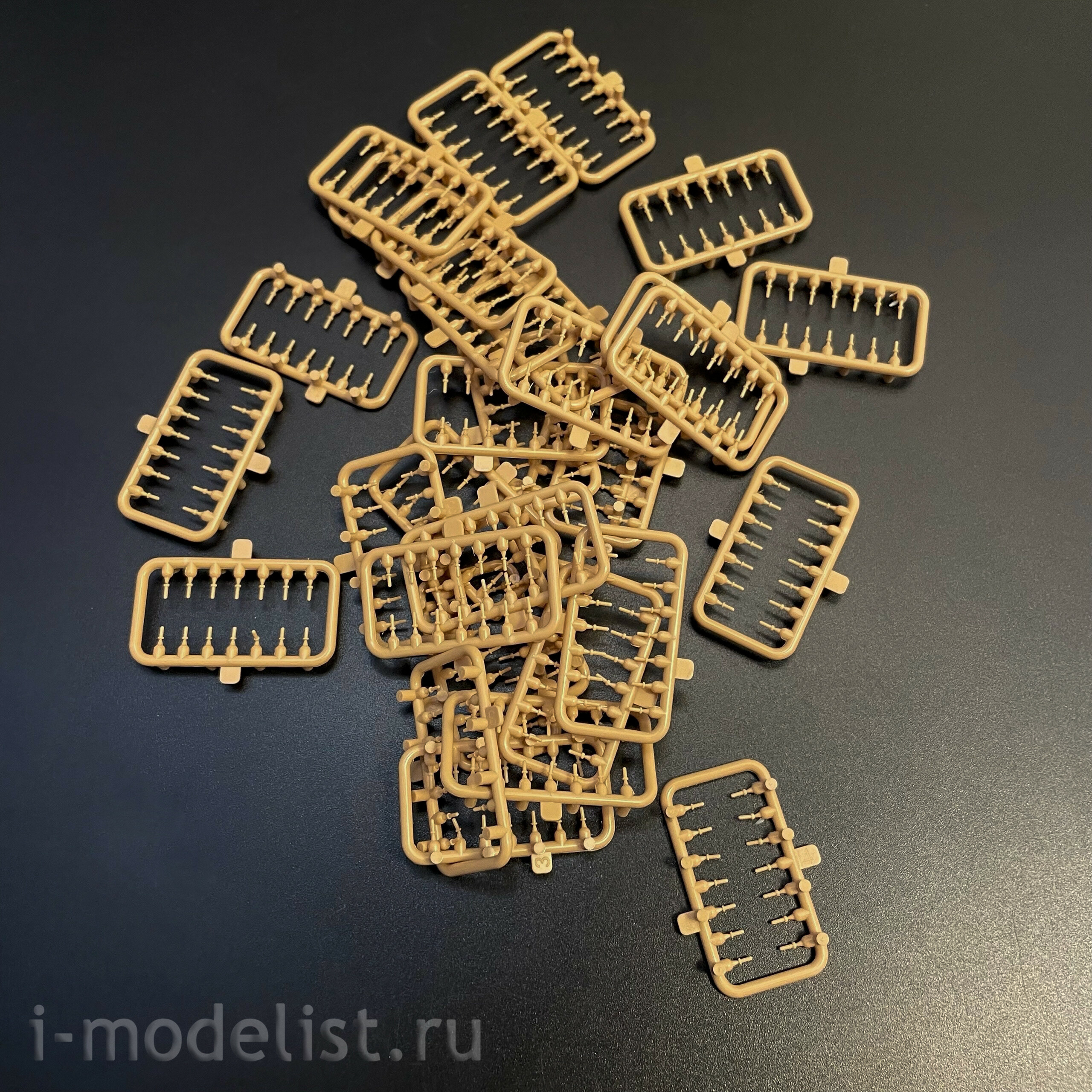 RM-5138 Rye Field Model 1/35 Немецкий танк Sd.Kfz. 182 Pz.Kpfw.VI Ausf.B King Tiger Арденны 1944 (Upgrade-версия)