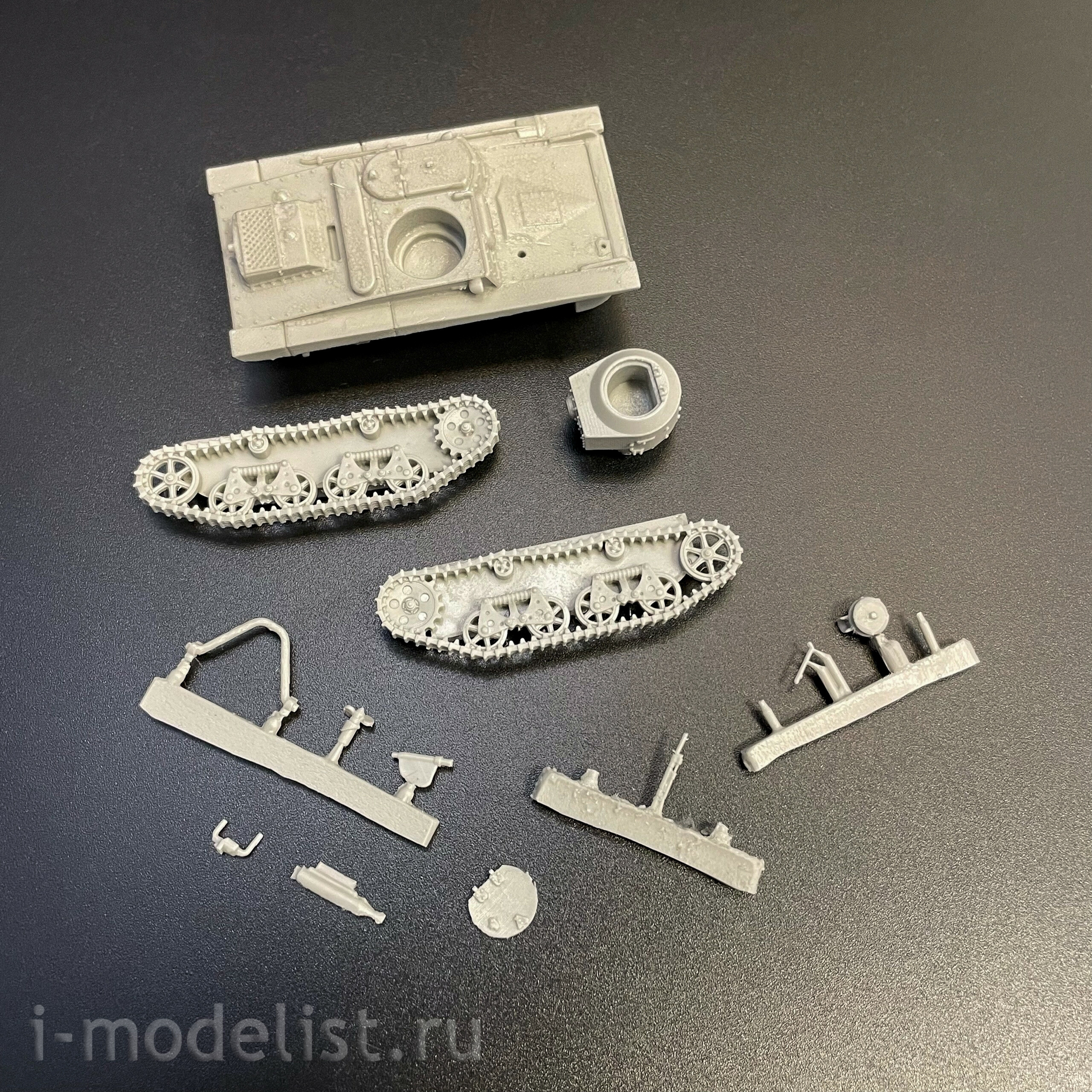 72058 Zebrano 1/72 Огнемётный танк ХТ-37