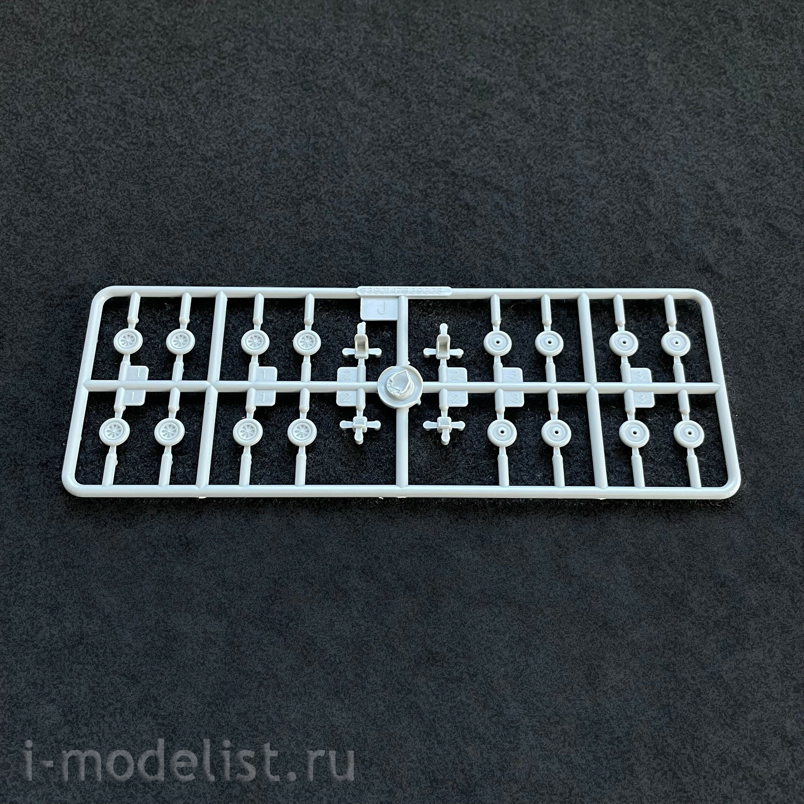 83906 HobbyBoss 1/144 Китайский самолёт Shaanxi Y-9