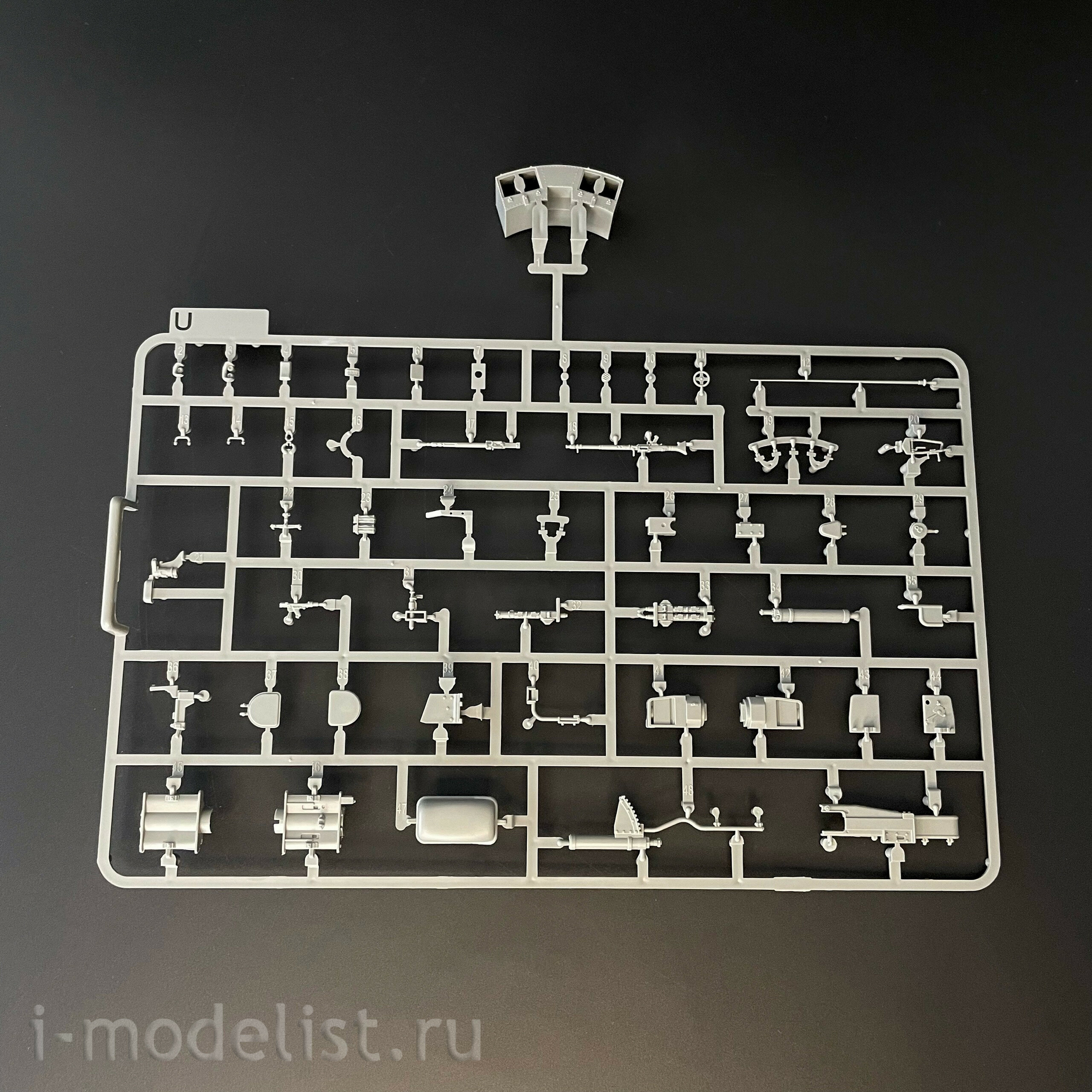 2200 Takom 1/35 Немецкий танк Tiger I (средний) с Zimmerit