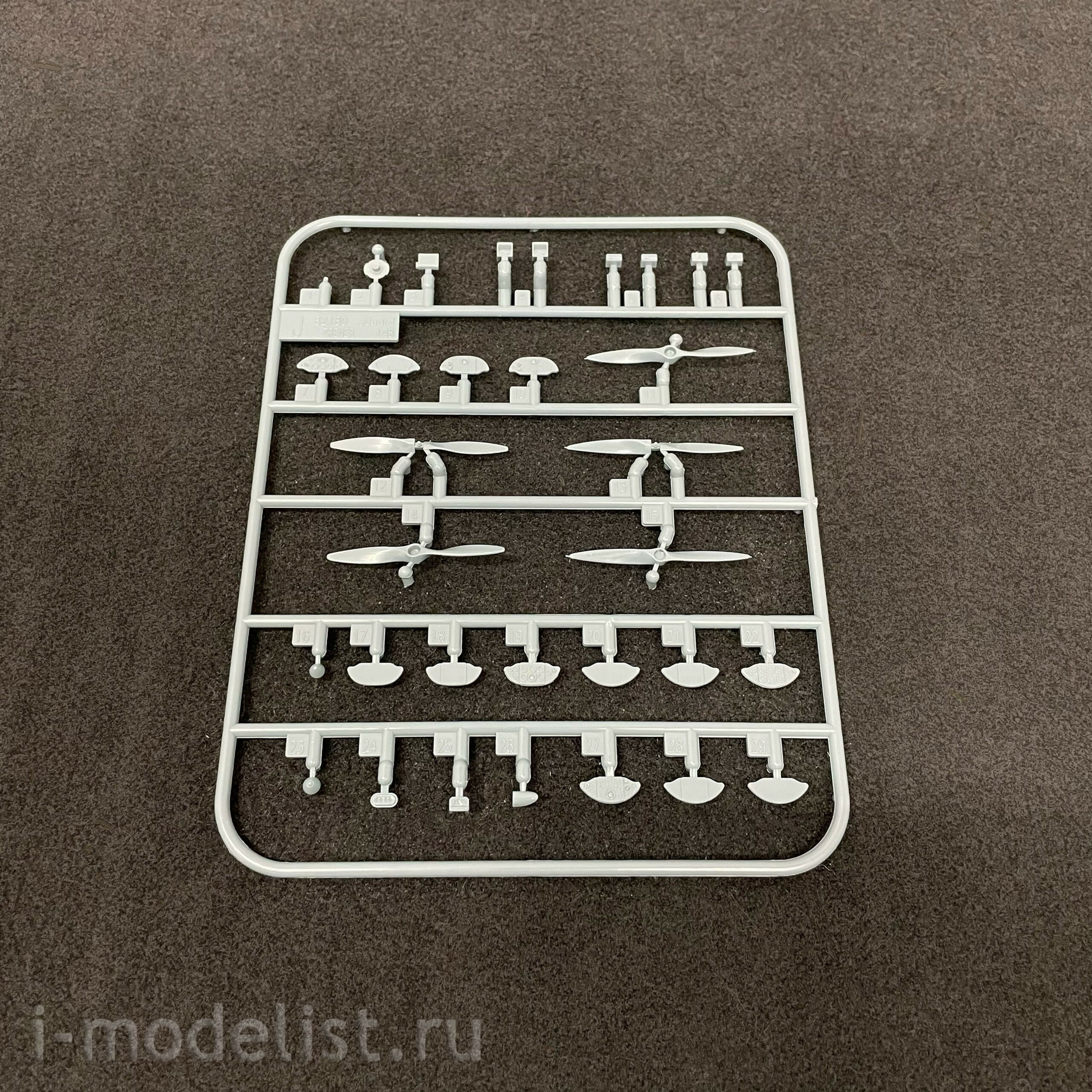82181 Eduard 1/48 Самолёт Zlin Z-126 версия Profipack