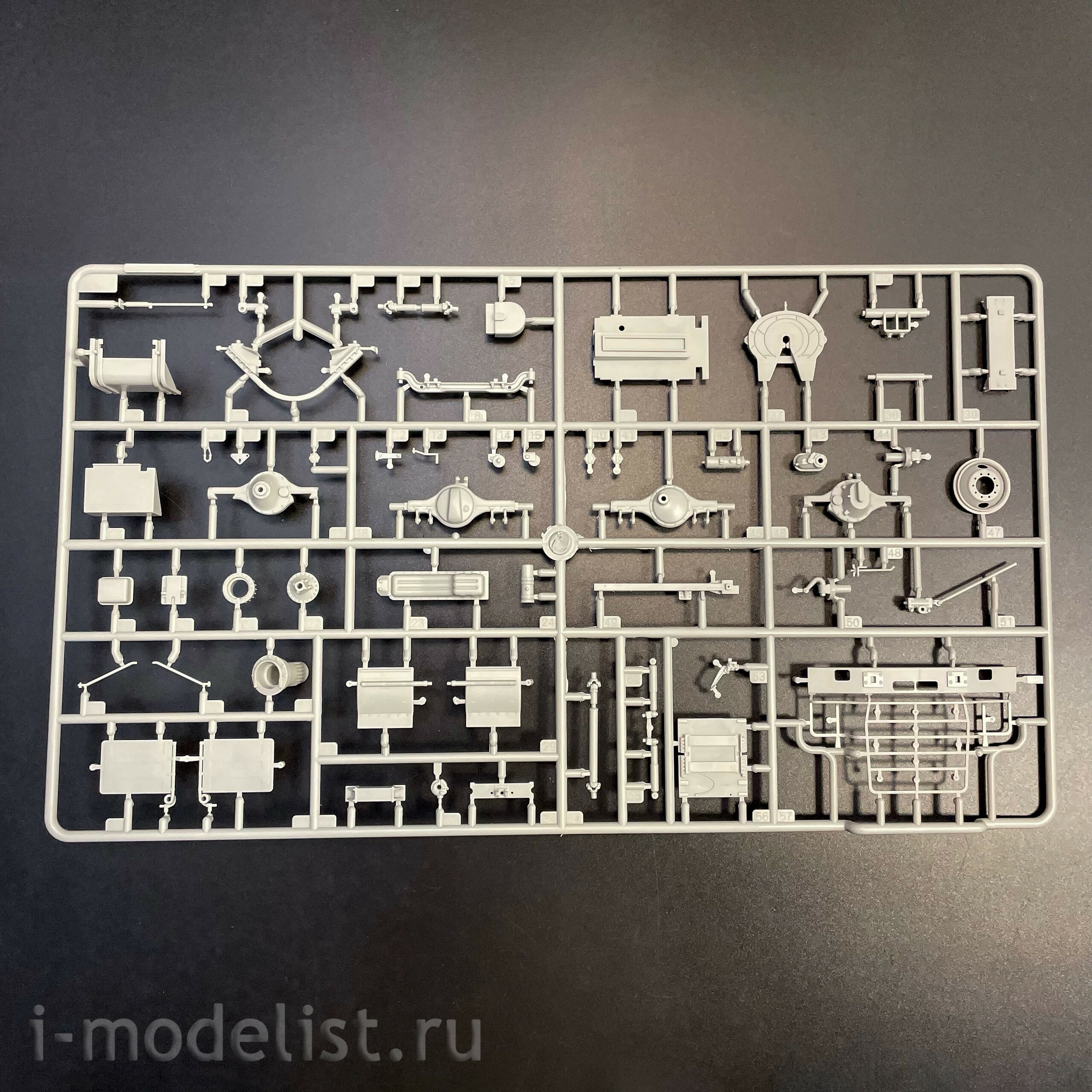 01084 Трубач 1/35 Оружейный грузовик M915