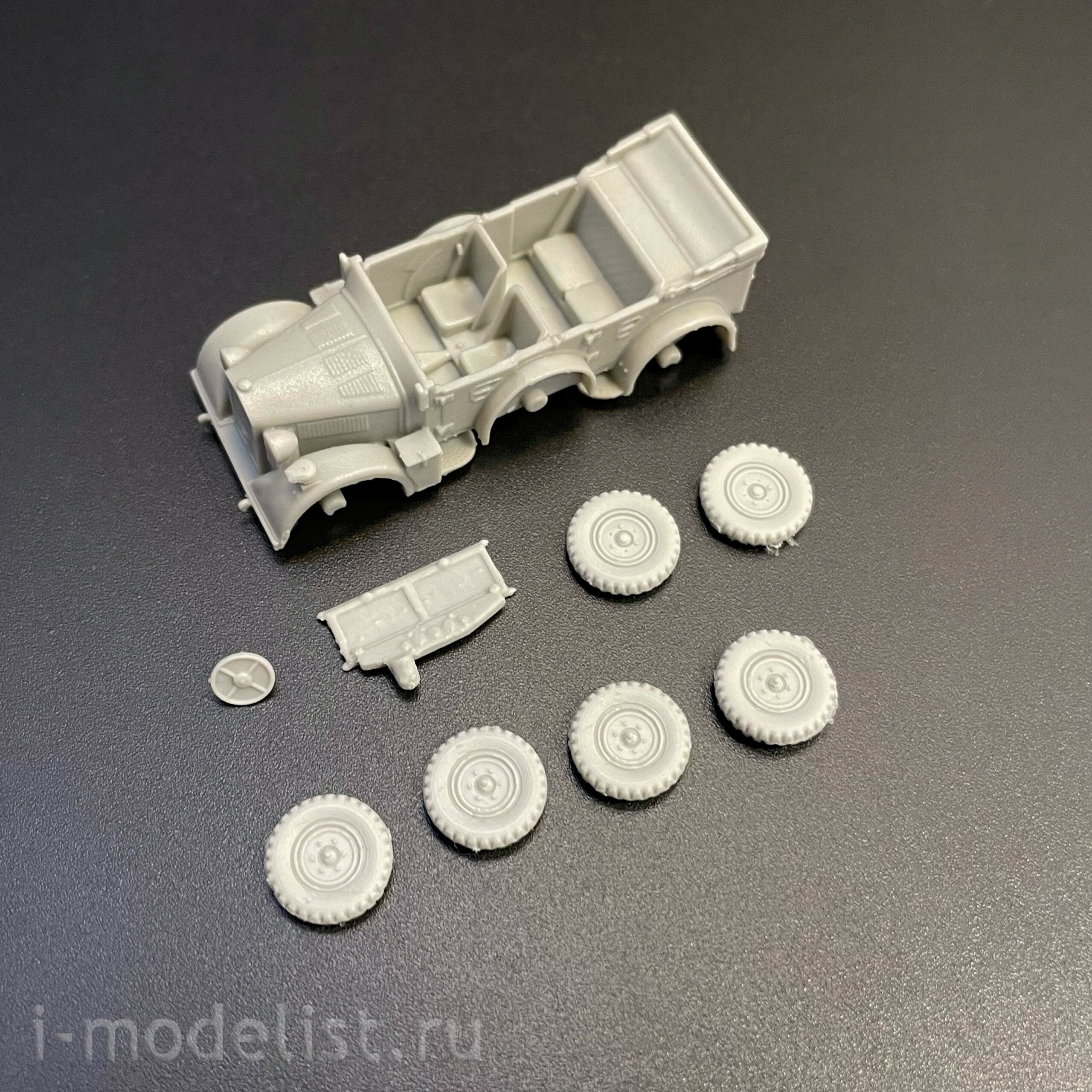 100296 Zebrano 1/100 Немецкий армейский автомобиль Horch 901