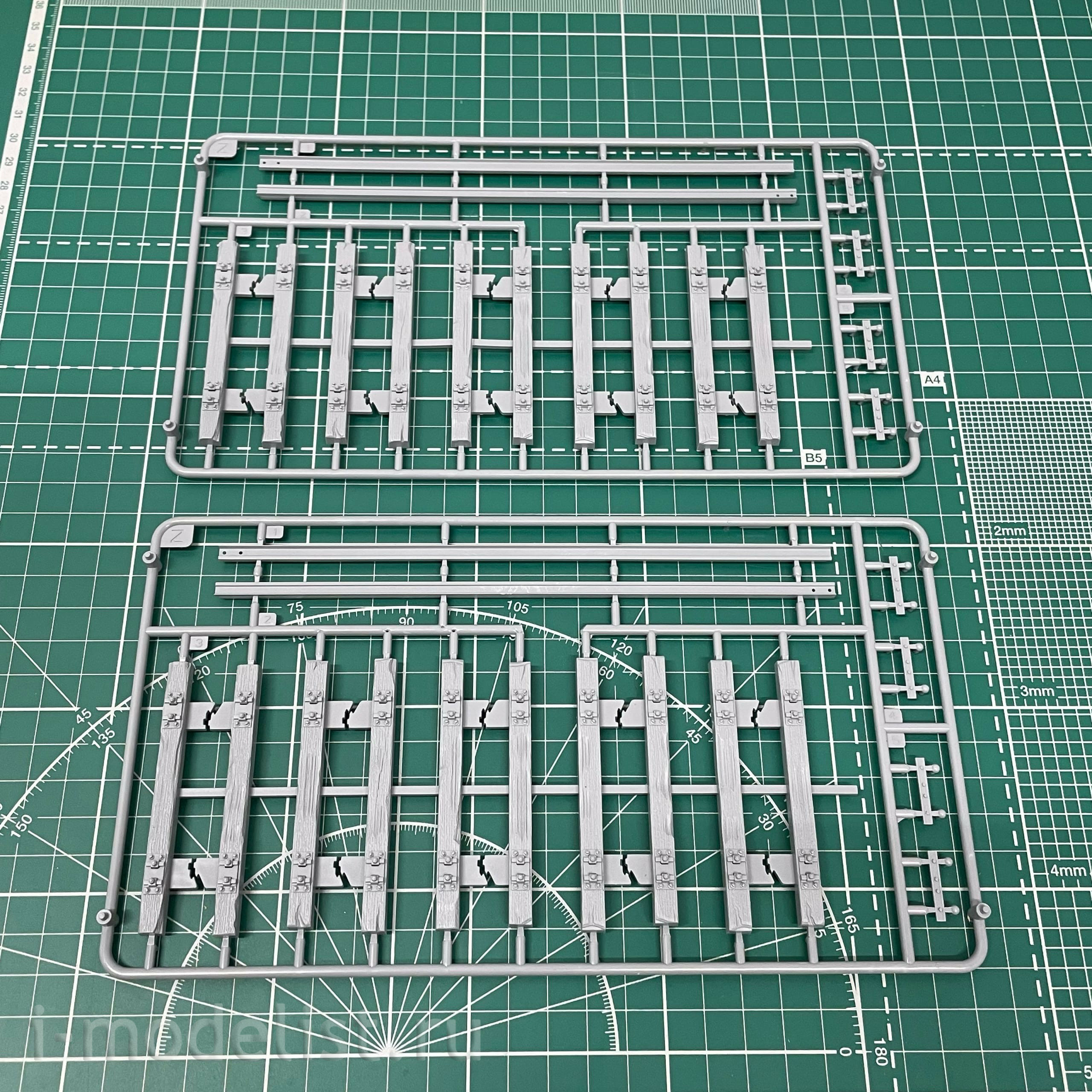 35B06-B Sabre Model 1/35 Комплект железнодорожных путей и шпал (4 шт.)