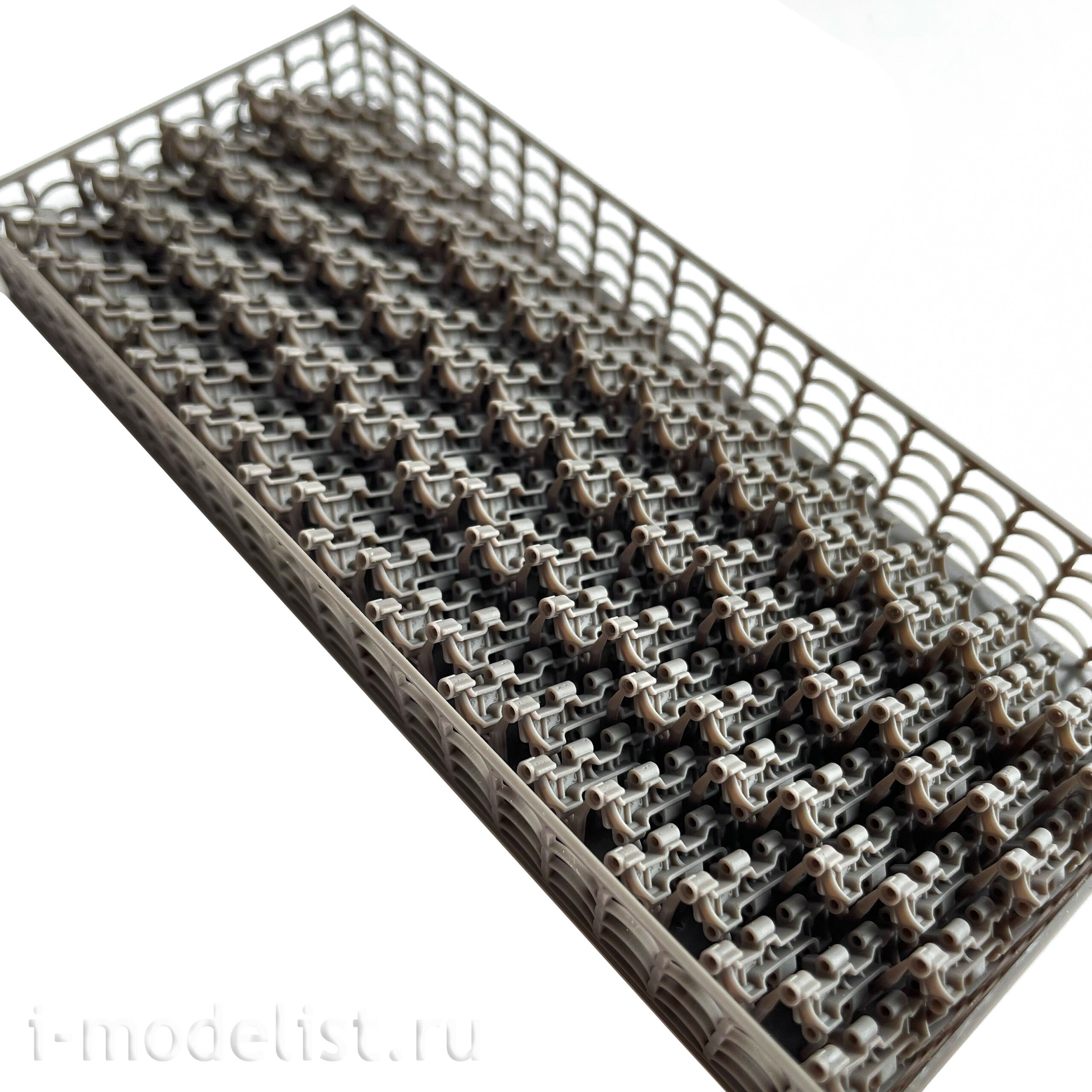 TL35009 GE Models 1/35 Наборные траки на Т-55/62/72 тип РМШ