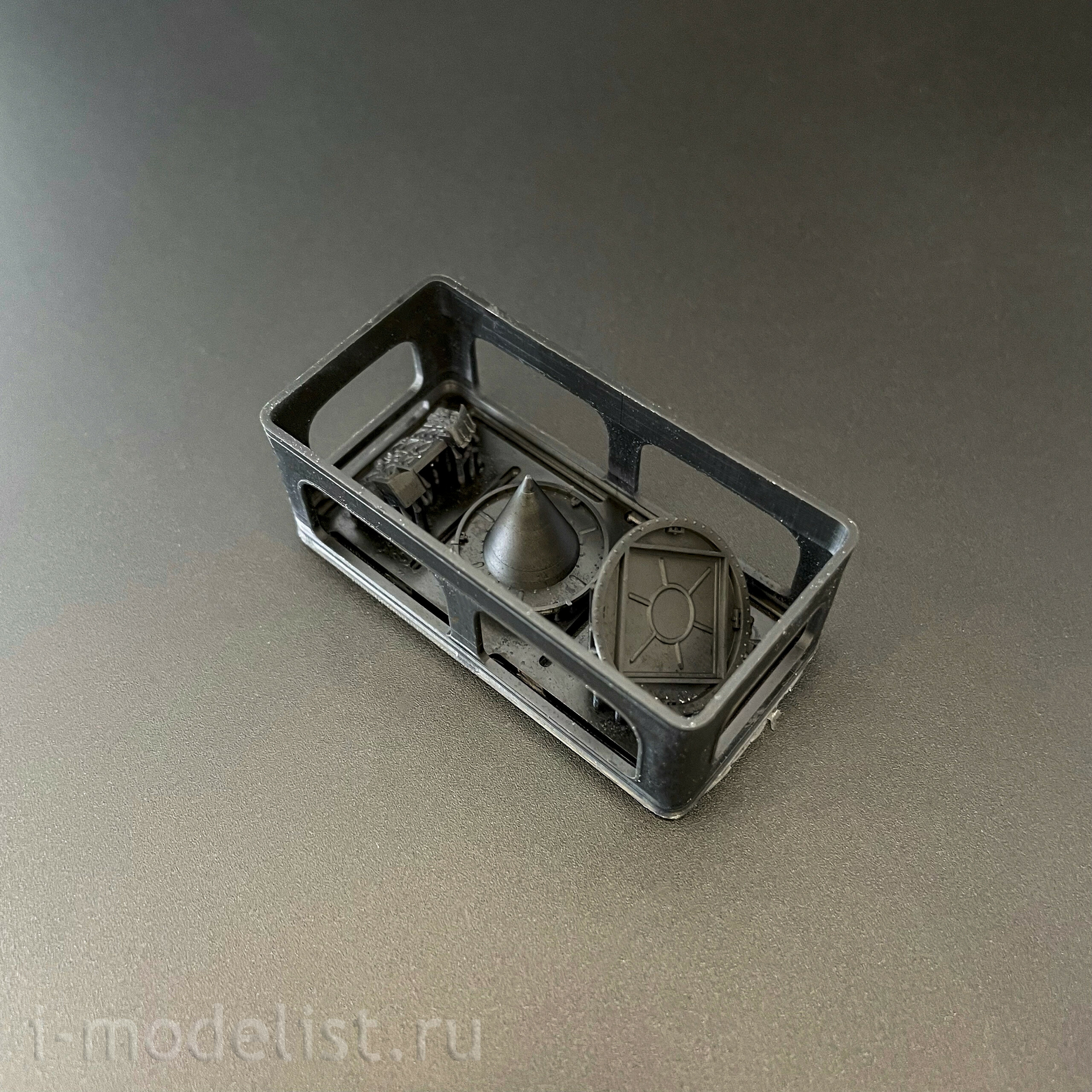 KH80146 Zimi Model 1/48 Российский истребитель-бомбардировщик С-22 M3/M4