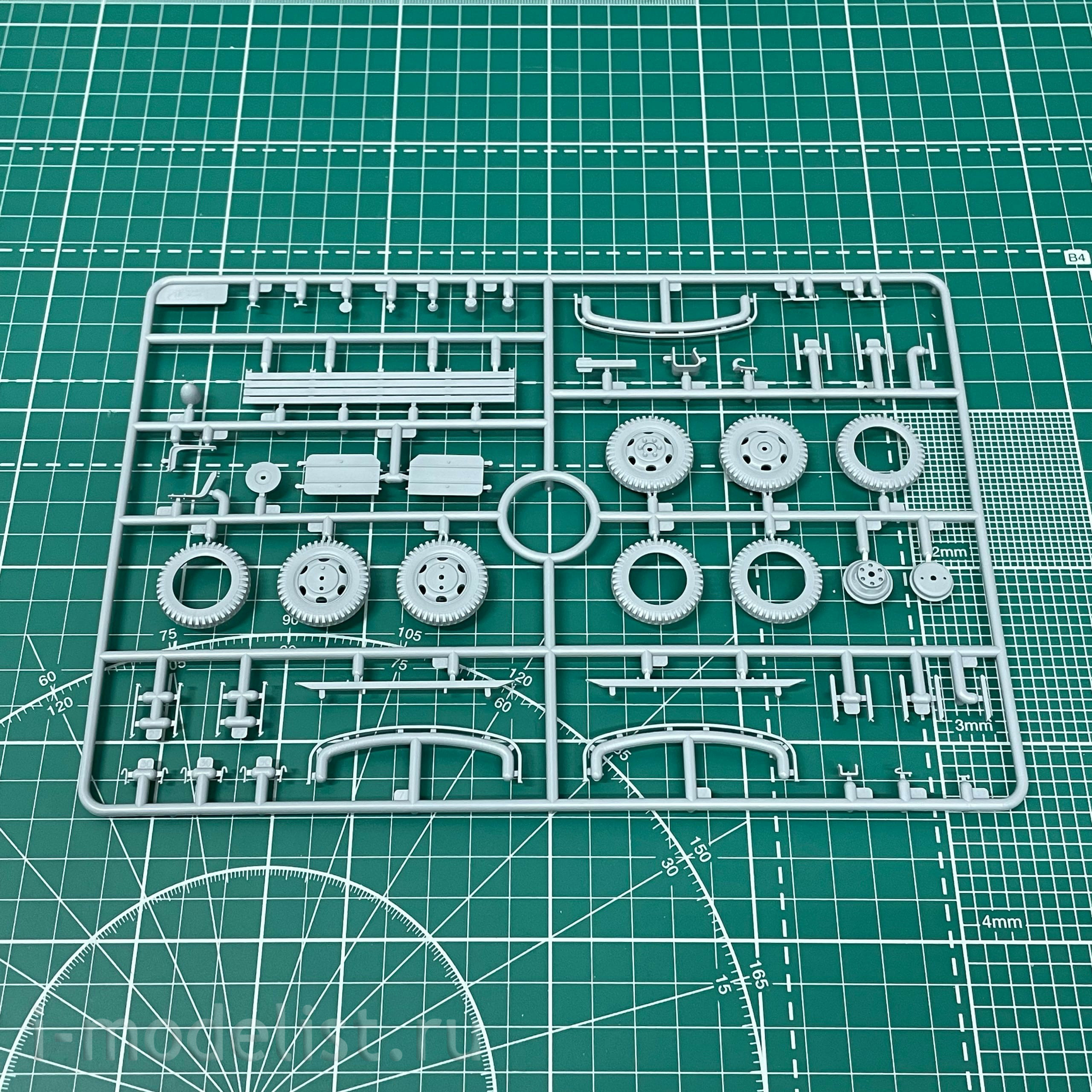 35596 ICM 1/35 БМ-13-16 на шасси G7107 с советским расчетом