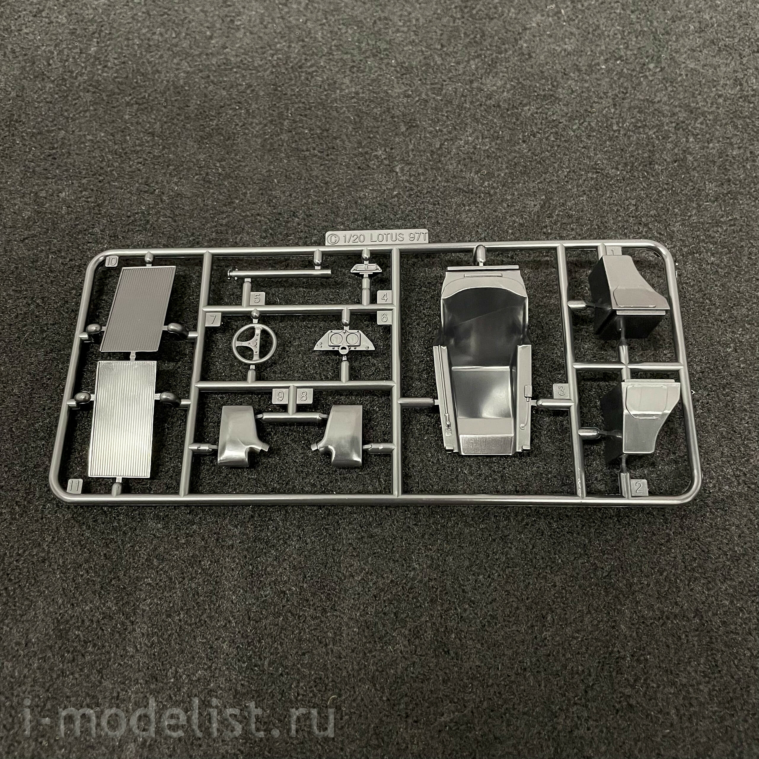09195 Fujimi 1/20 Гоночный автомобиль Lotus 97T 1985